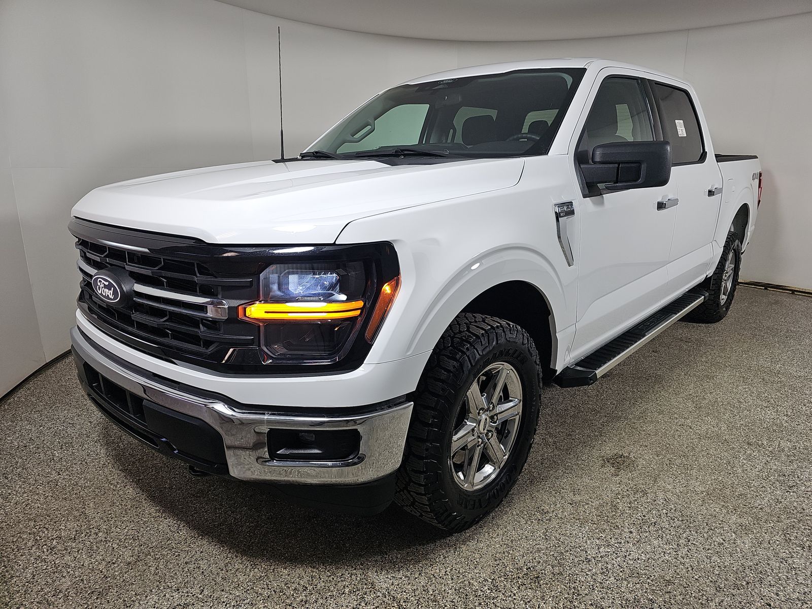 2025 Ford F-150 XLT AWD