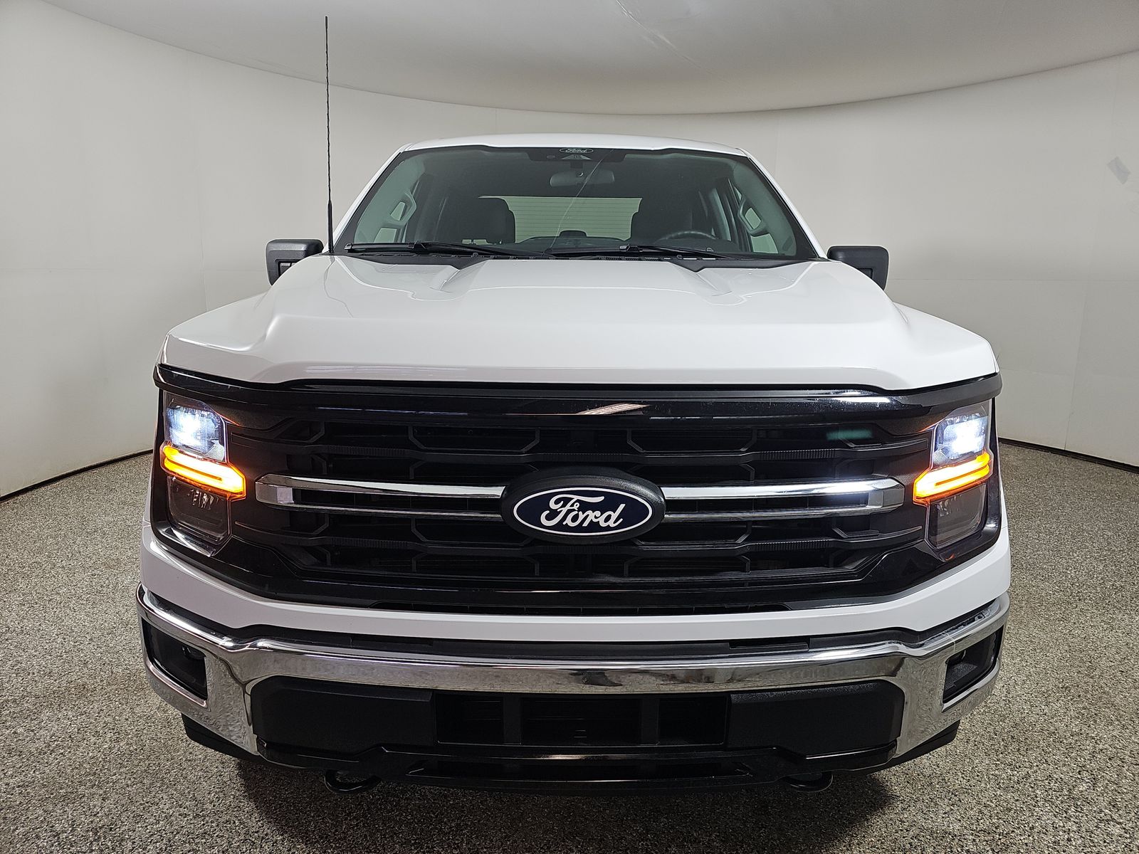 2025 Ford F-150 XLT AWD