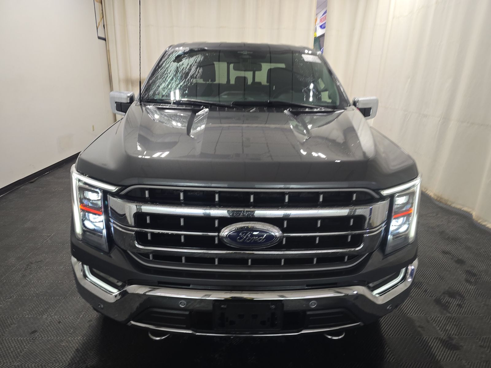 2023 Ford F-150 Lariat AWD