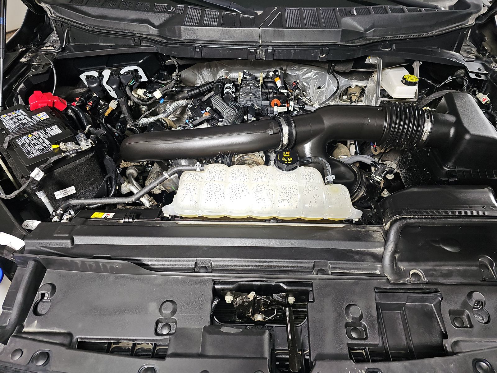 2025 Ford F-150 XLT AWD