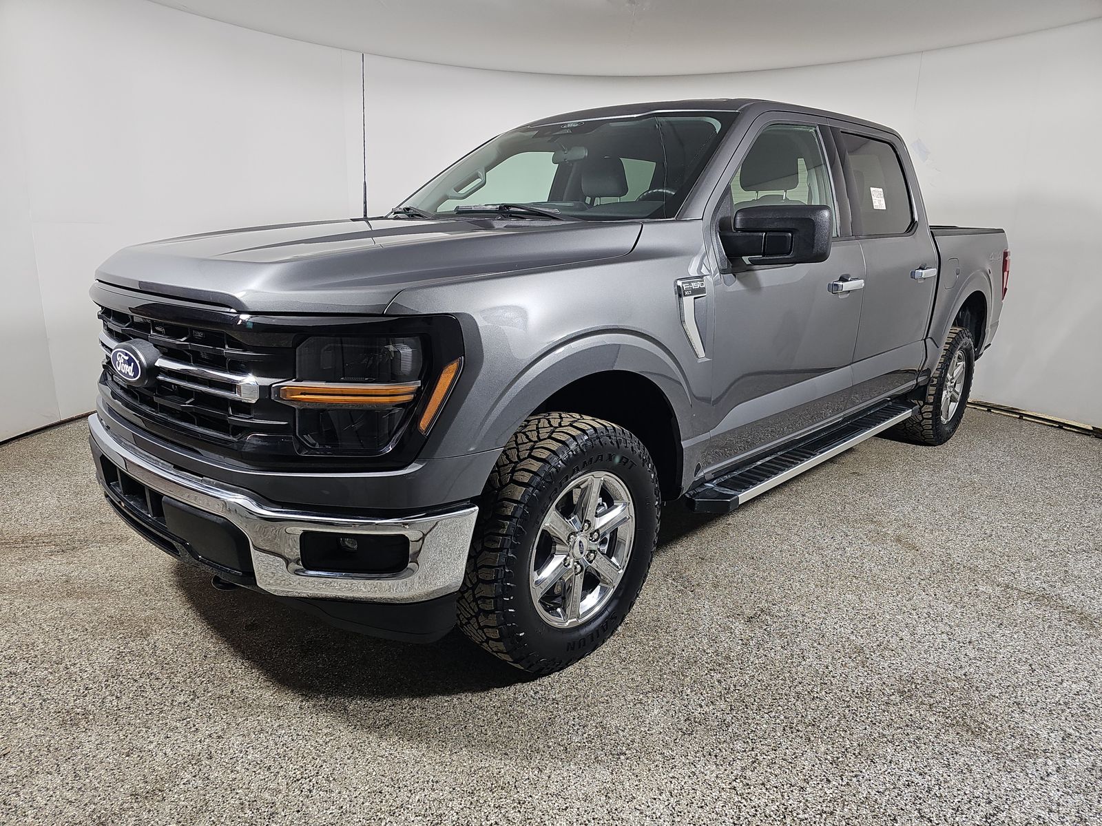 2025 Ford F-150 XLT AWD