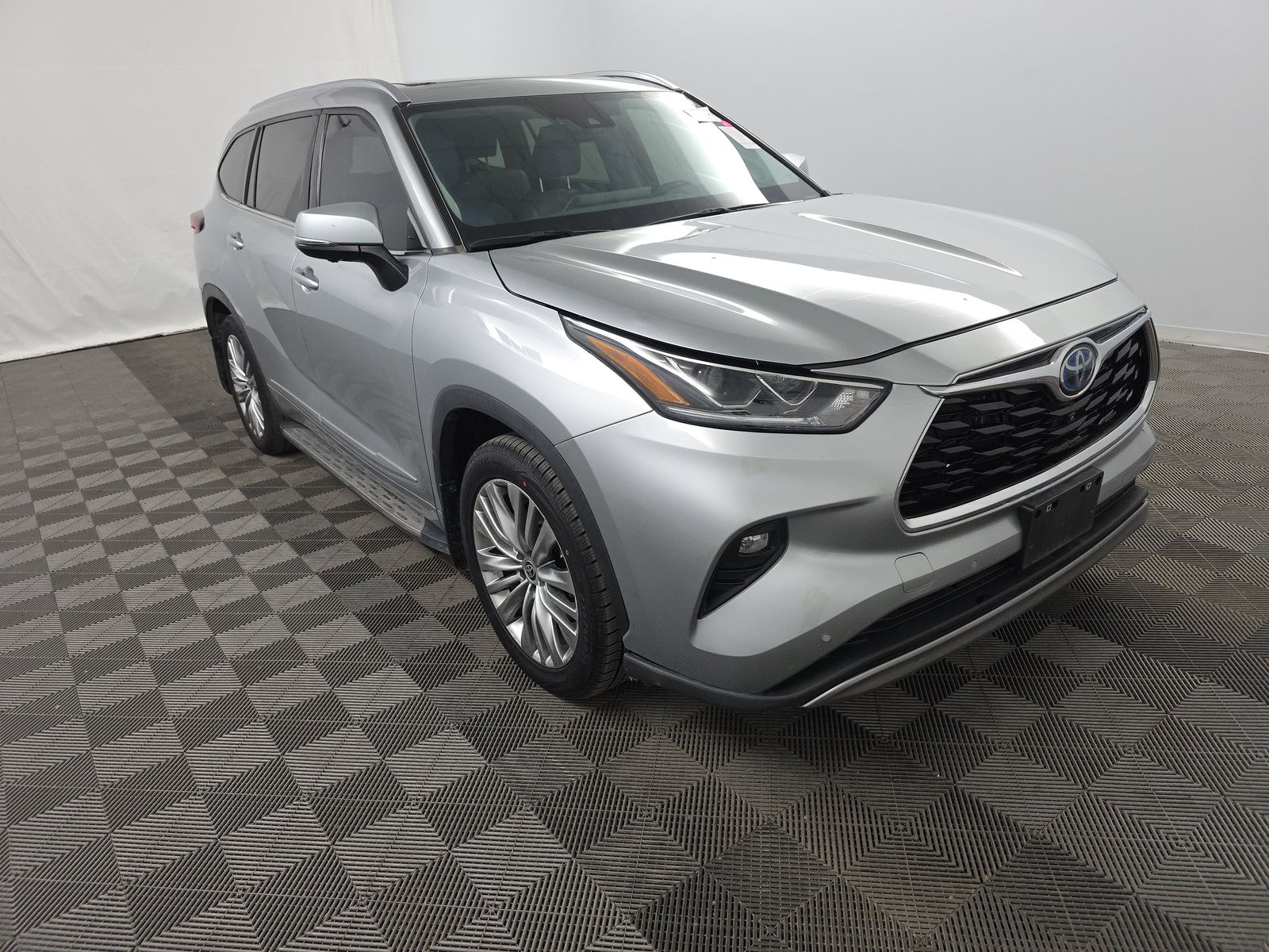 2023 Toyota Highlander Hybrid Platinum FWD