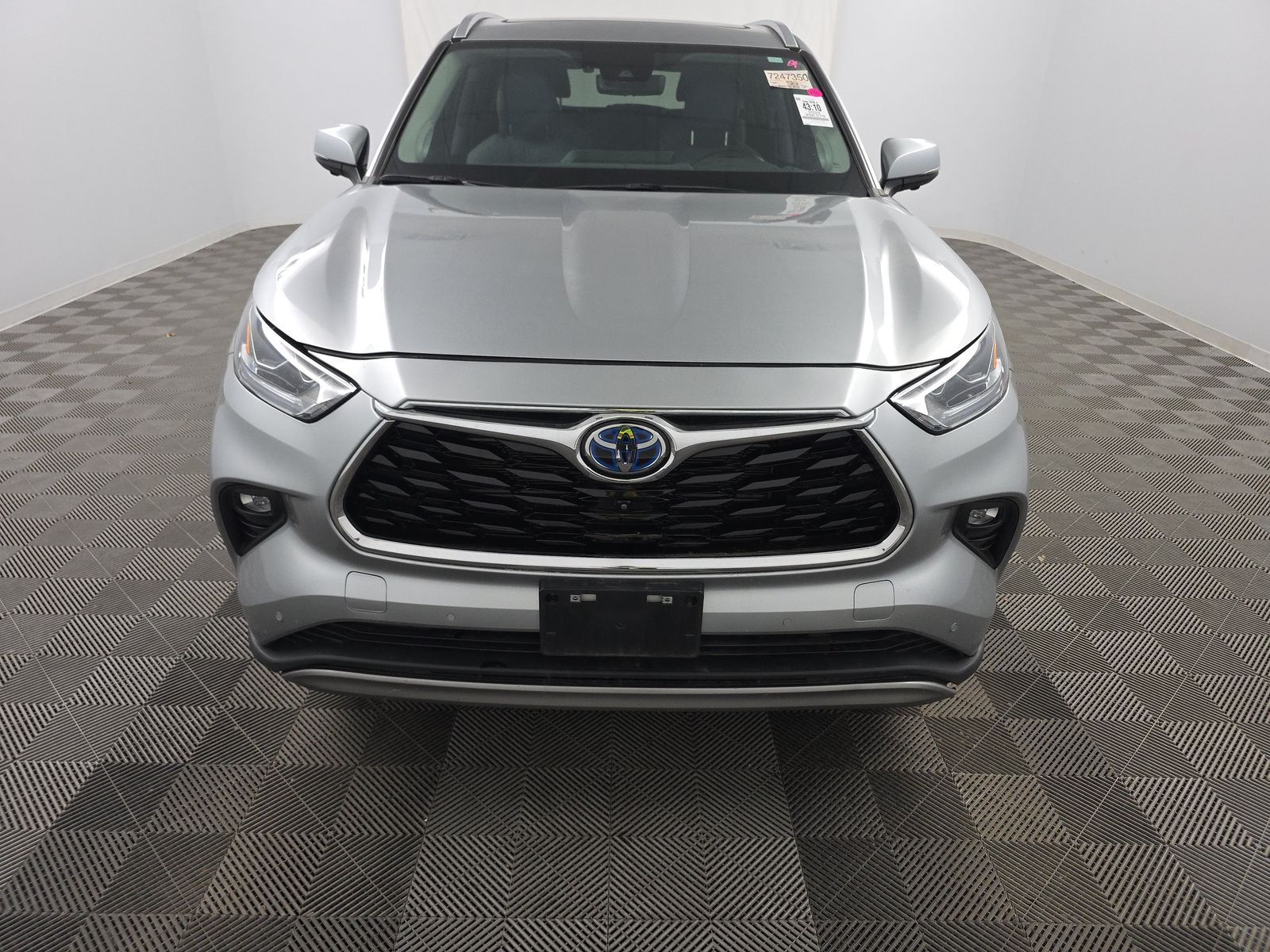 2023 Toyota Highlander Hybrid Platinum FWD