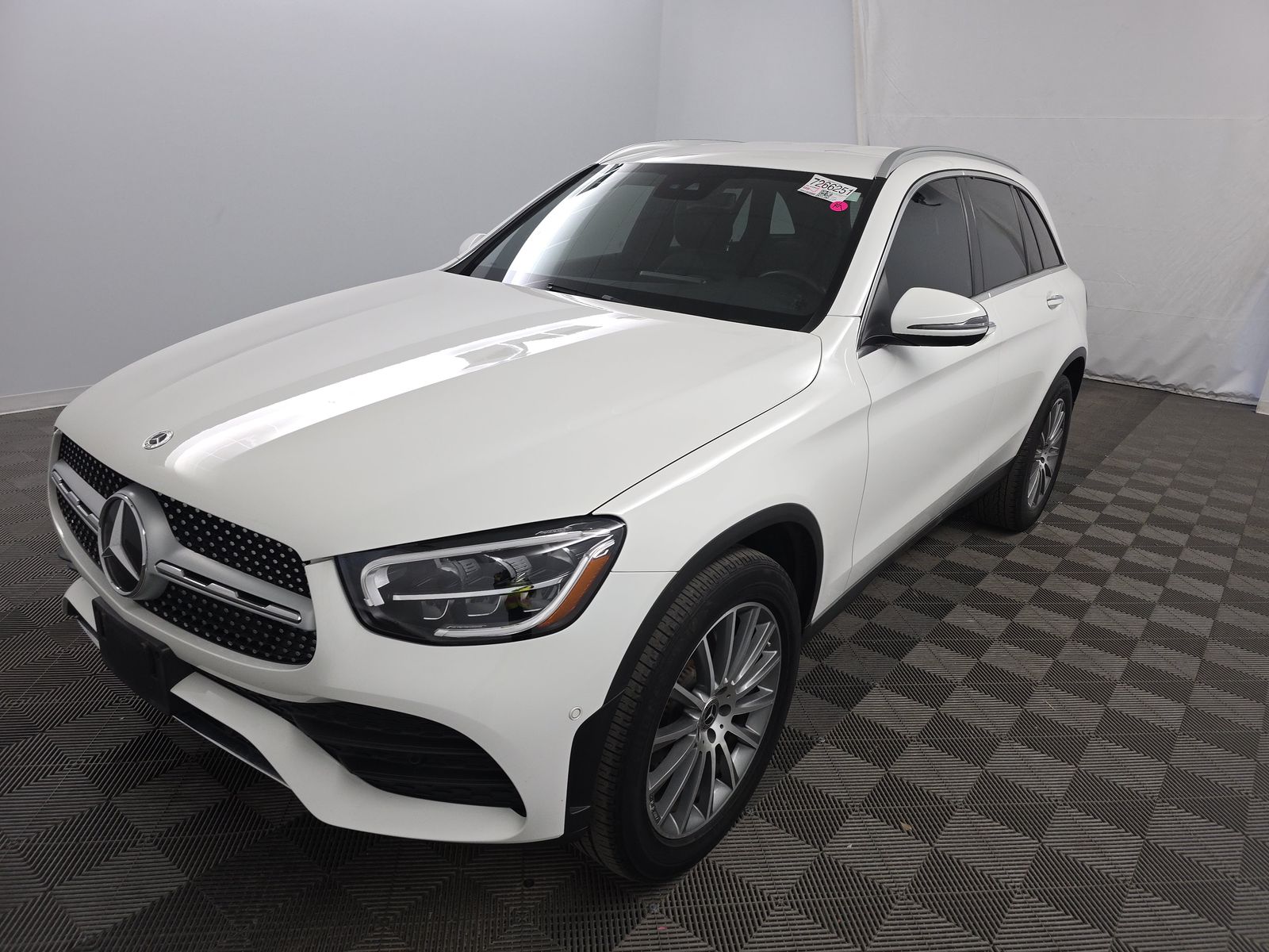 2022 Mercedes-Benz GLC 300