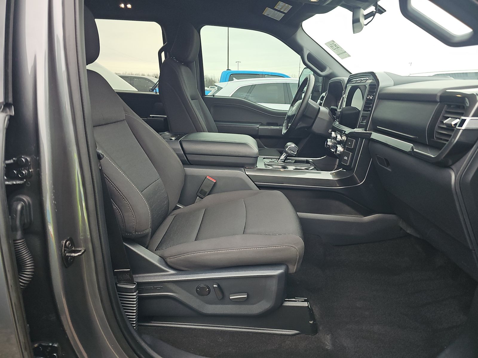 2023 Ford F-150 XLT AWD