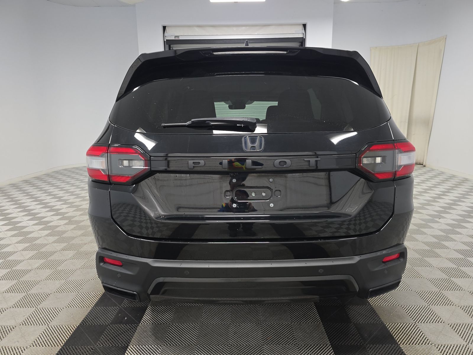 2023 Honda Pilot Elite AWD