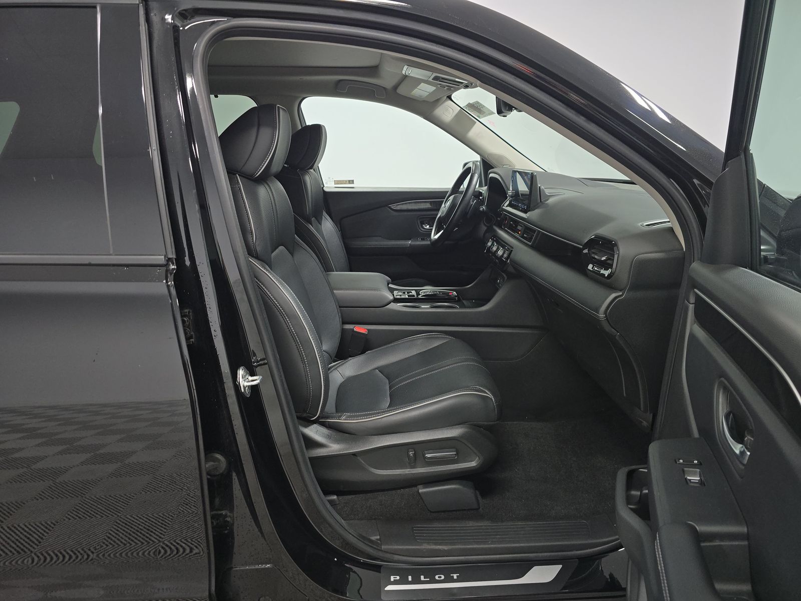 2023 Honda Pilot Elite AWD