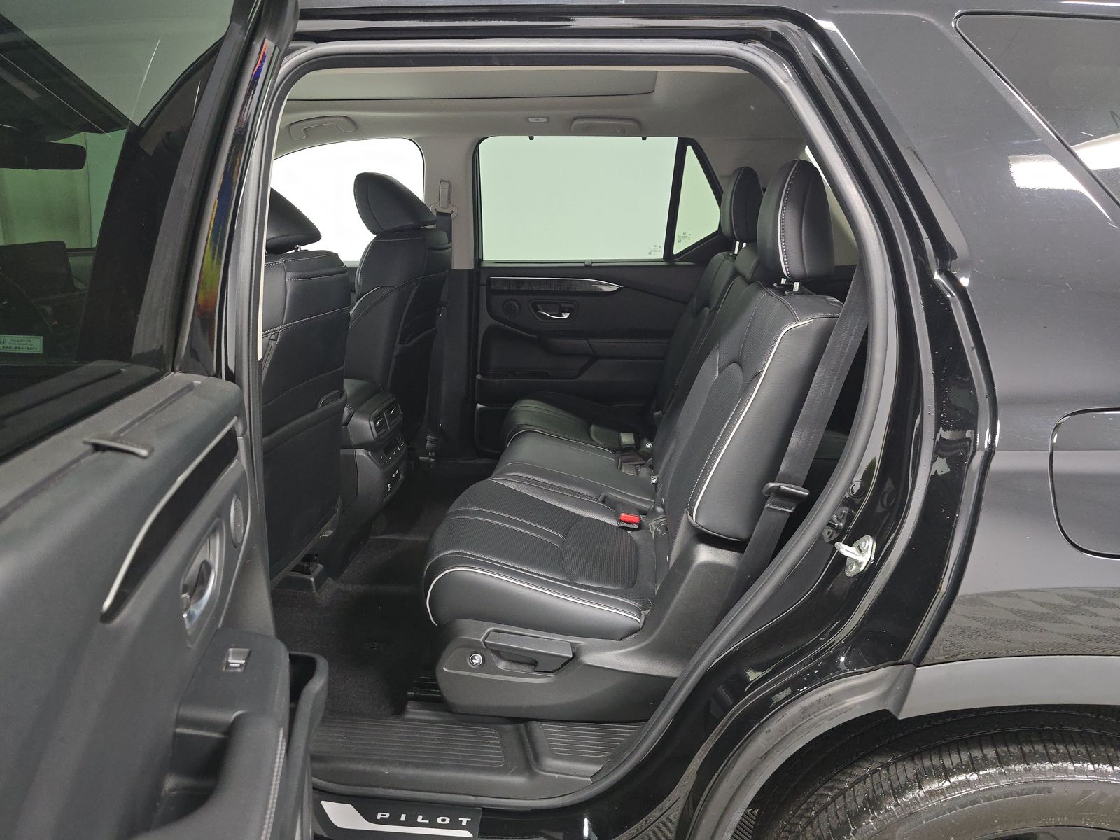 2023 Honda Pilot Elite AWD