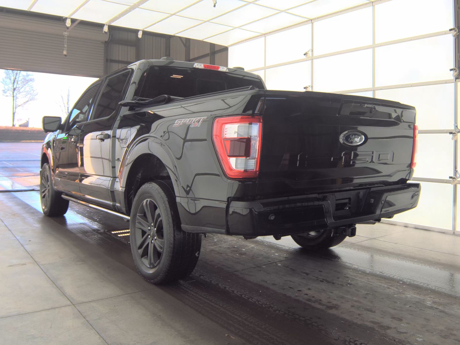 2023 Ford F-150 Hybrid Lariat AWD