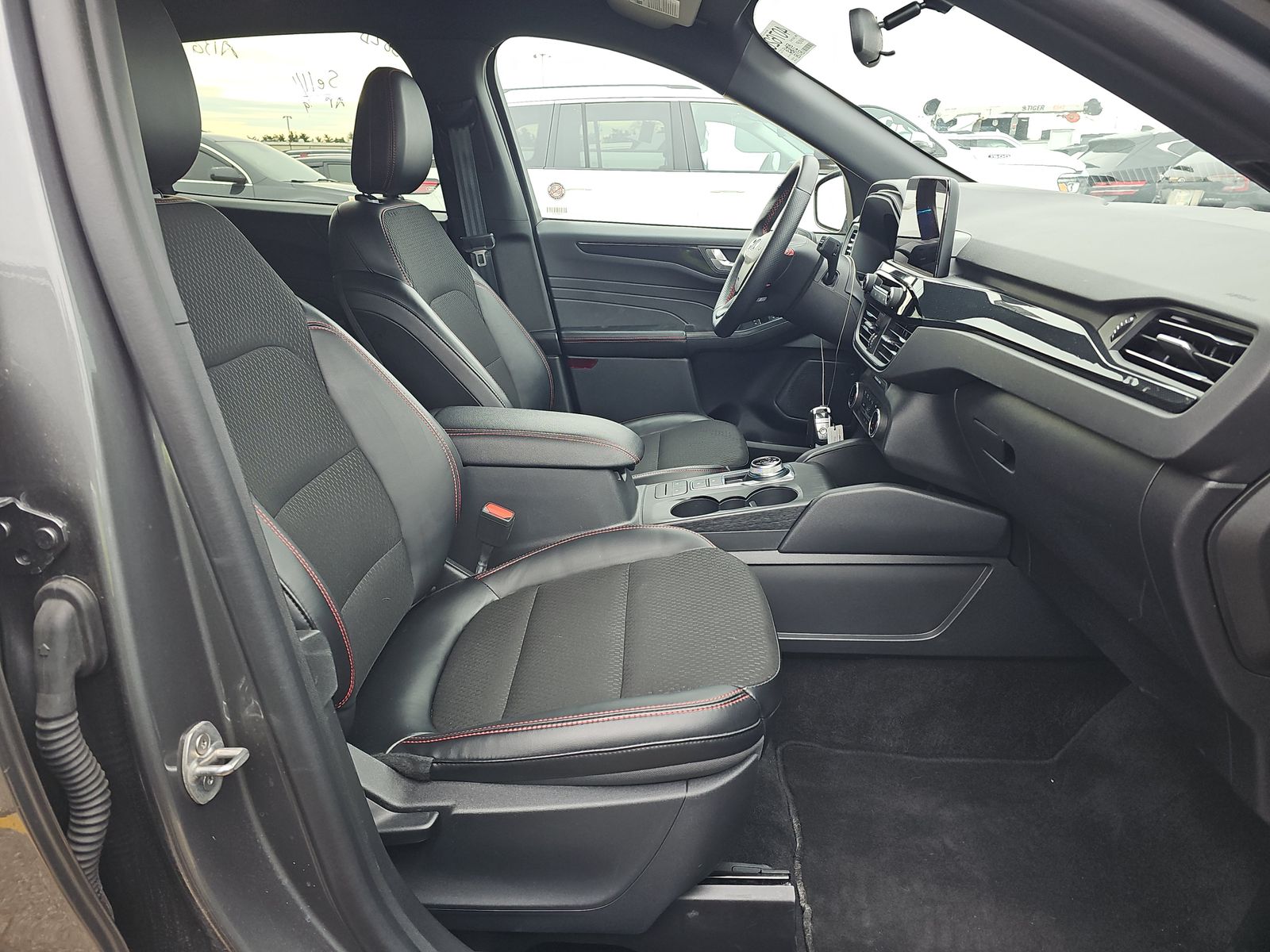 2025 Ford Escape ST-Line AWD