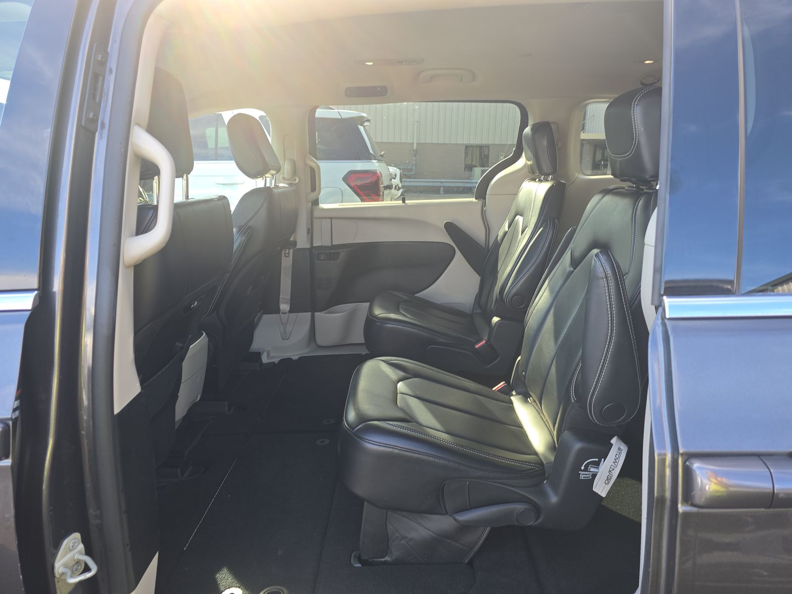 2023 Chrysler Pacifica Touring L FWD