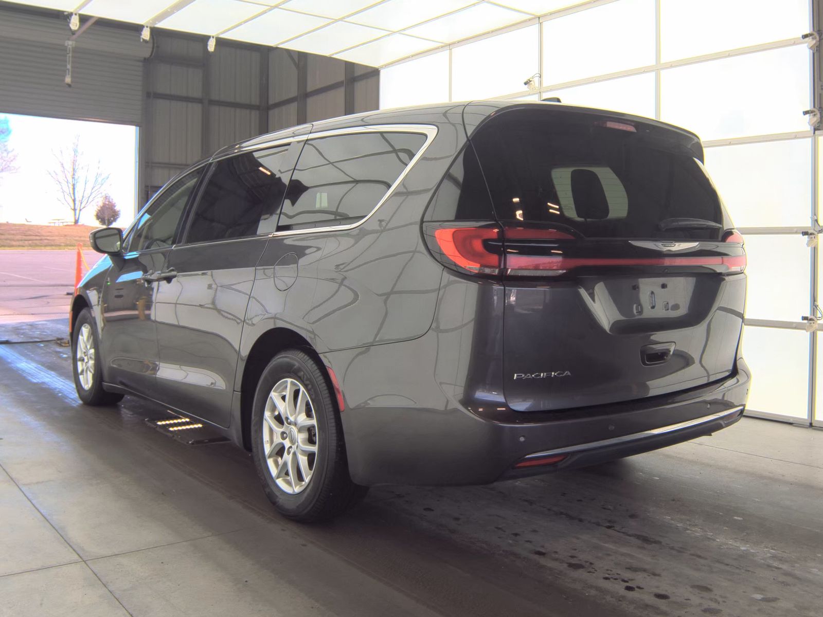 2023 Chrysler Pacifica Touring L FWD