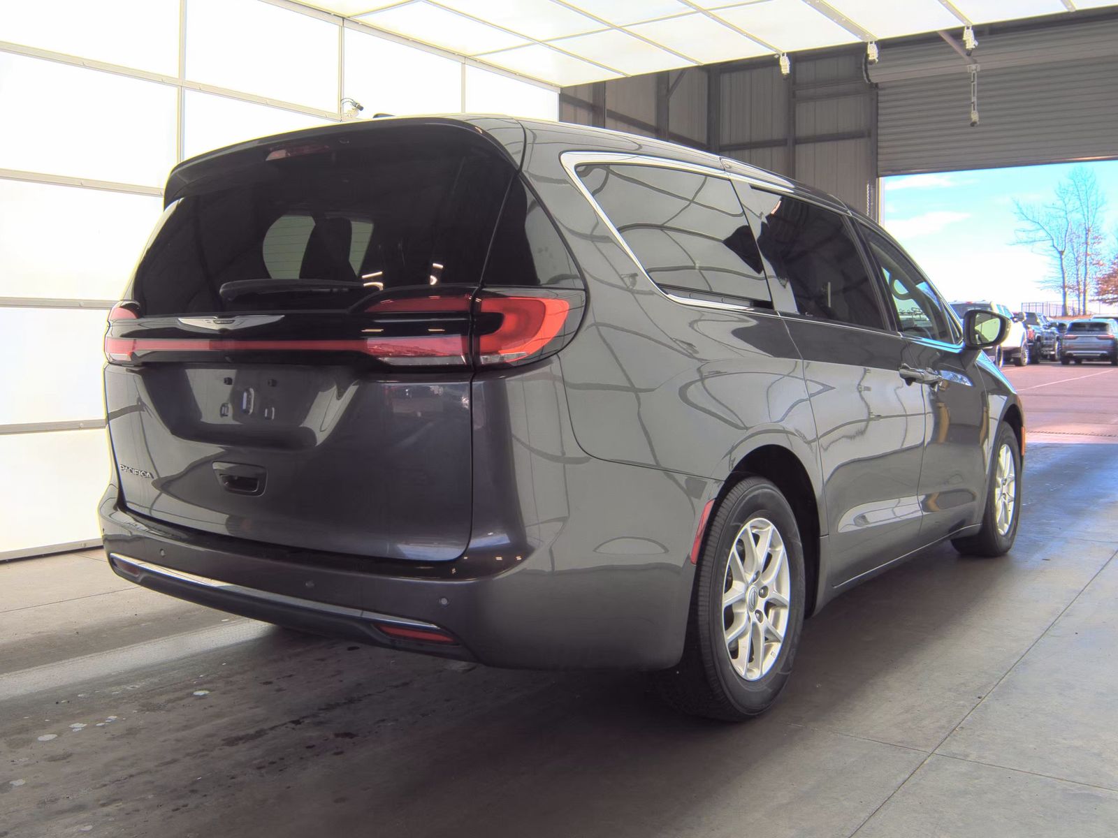 2023 Chrysler Pacifica Touring L FWD