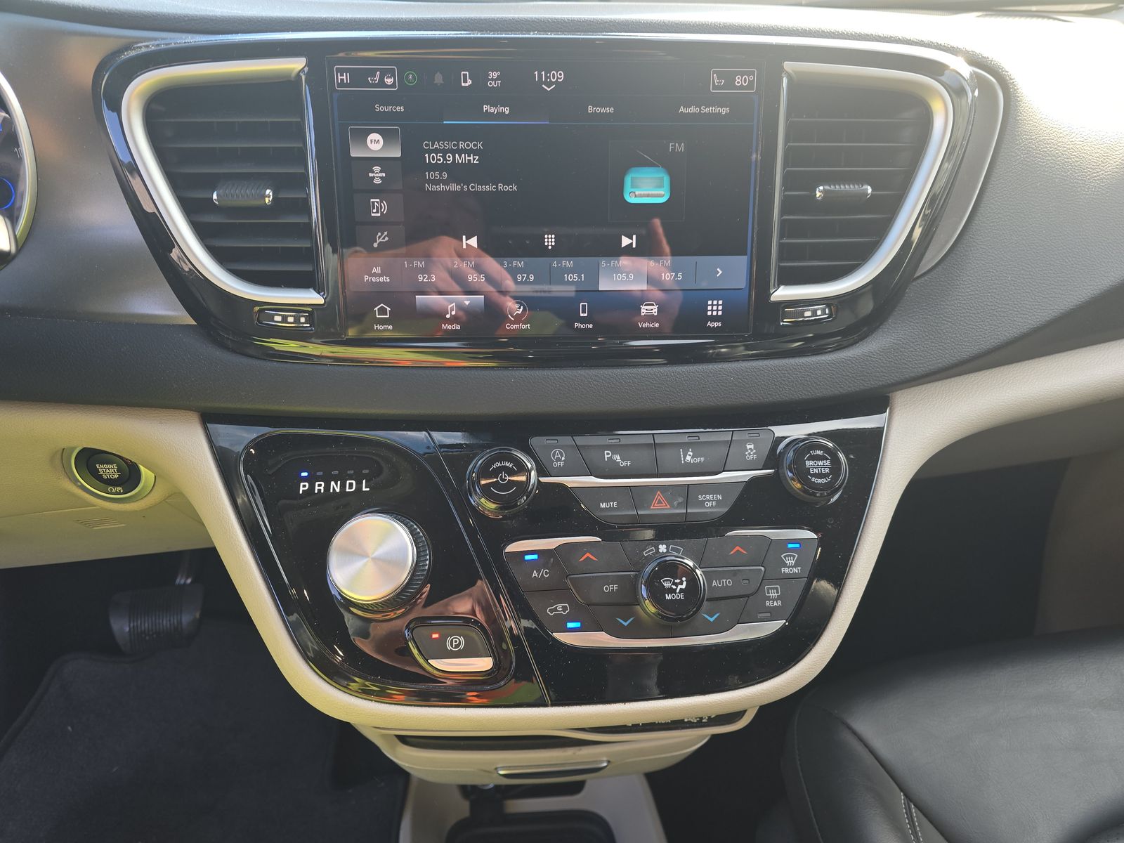 2023 Chrysler Pacifica Touring L FWD