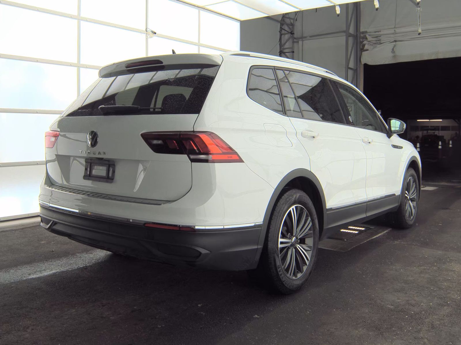 2024 Volkswagen Tiguan 2.0T Wolfsburg Edition FWD