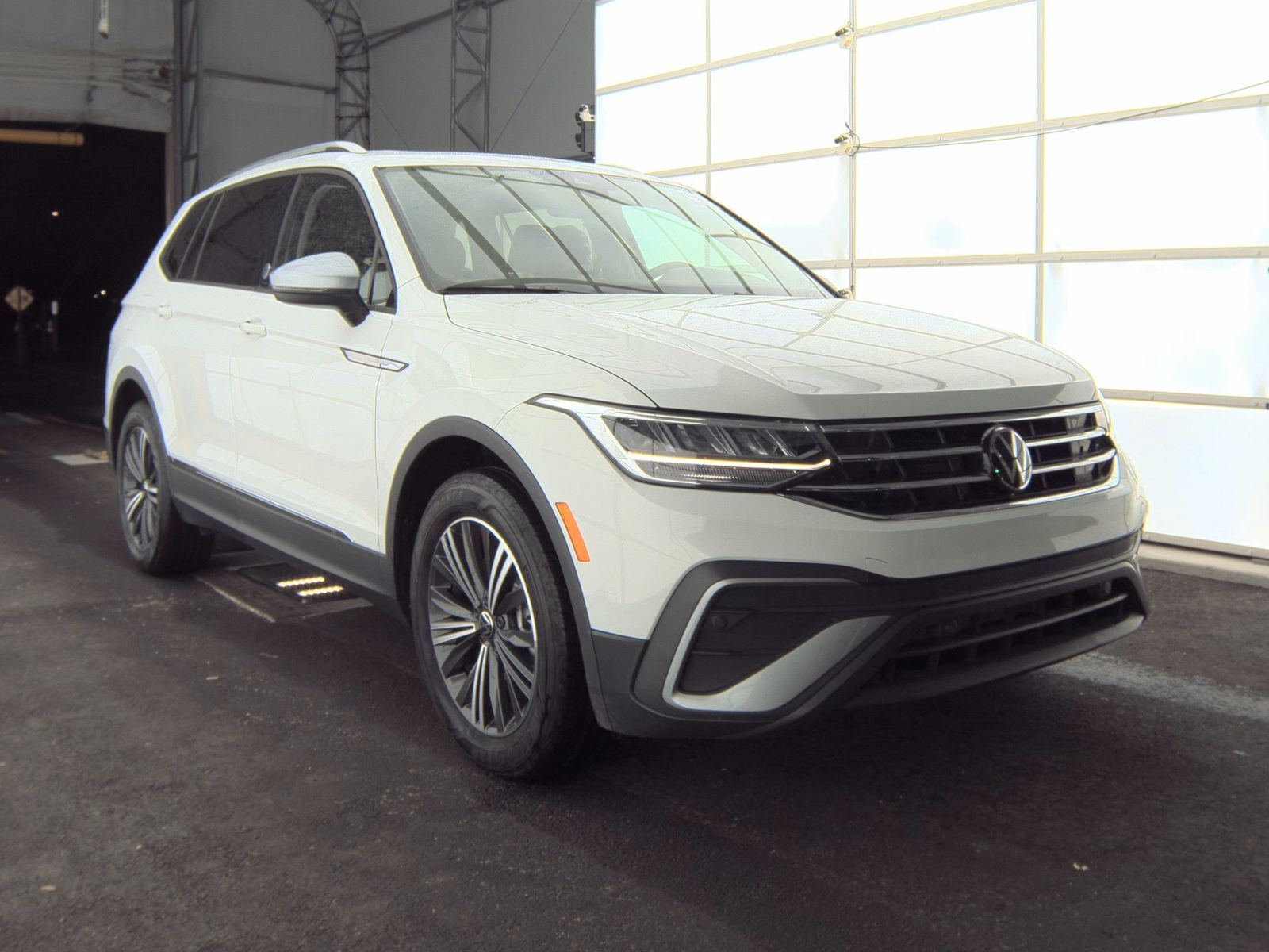 2024 Volkswagen Tiguan 2.0T Wolfsburg Edition FWD