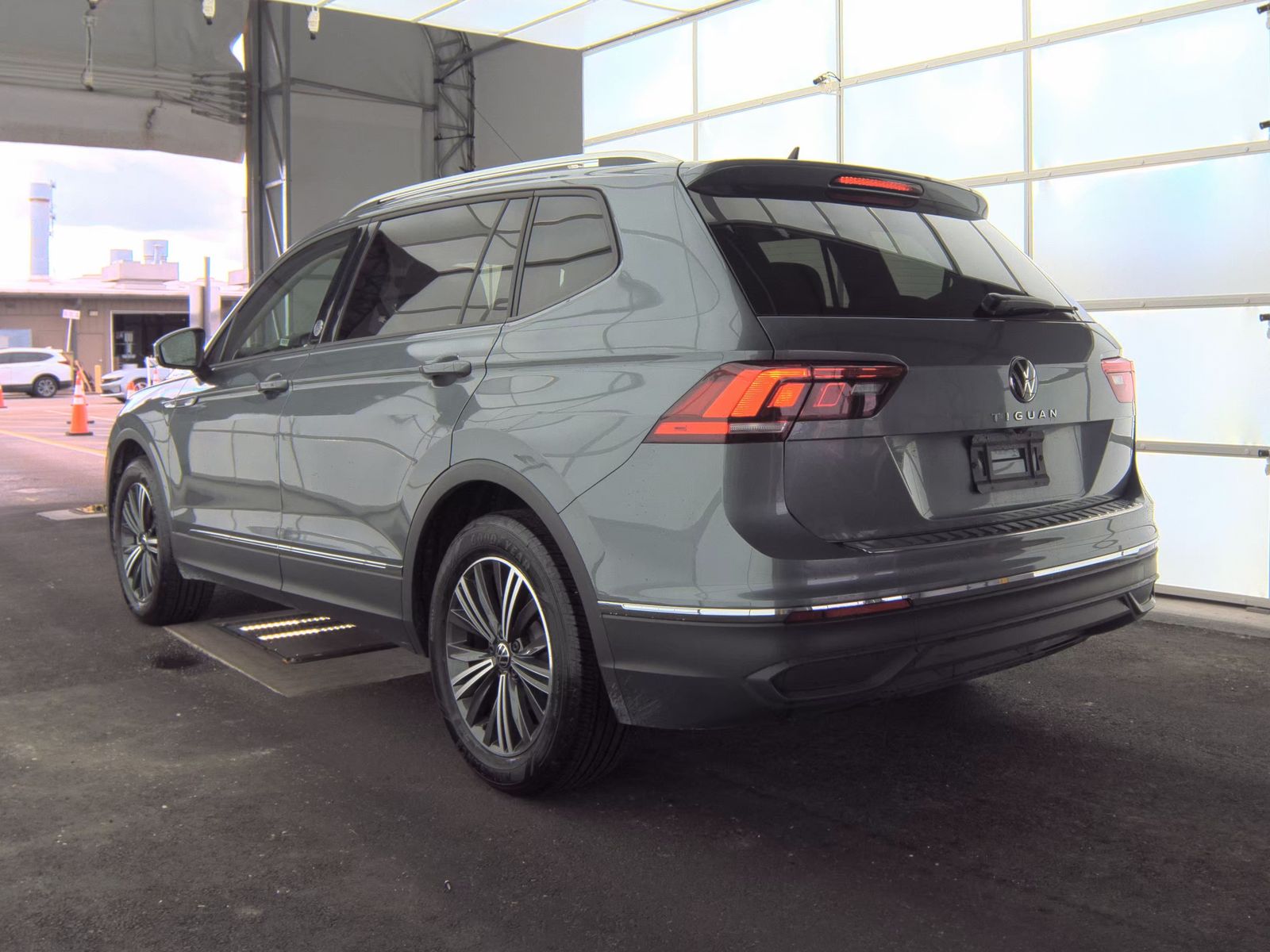 2024 Volkswagen Tiguan 2.0T Wolfsburg Edition FWD