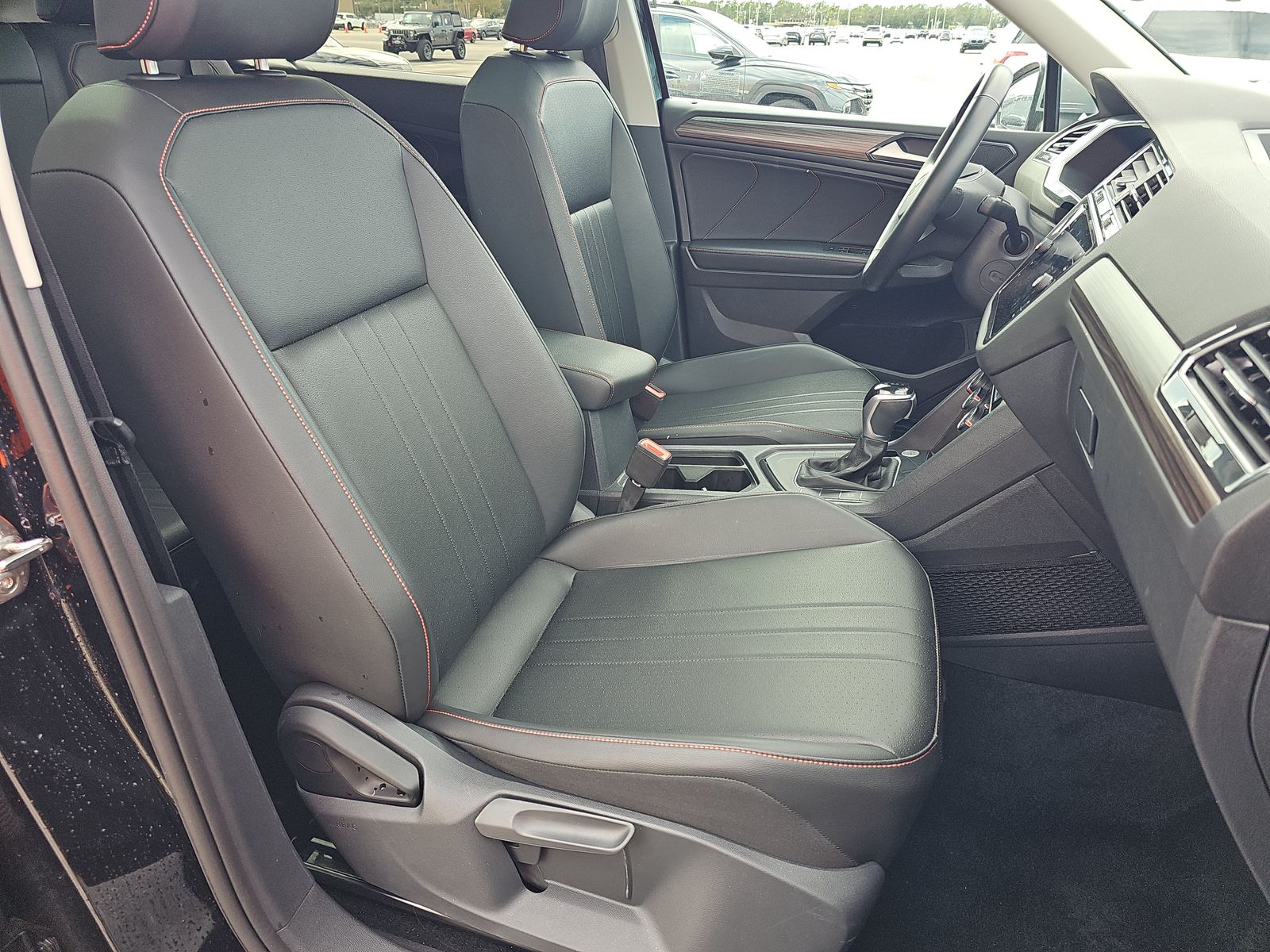 2024 Volkswagen Tiguan 2.0T Wolfsburg Edition FWD