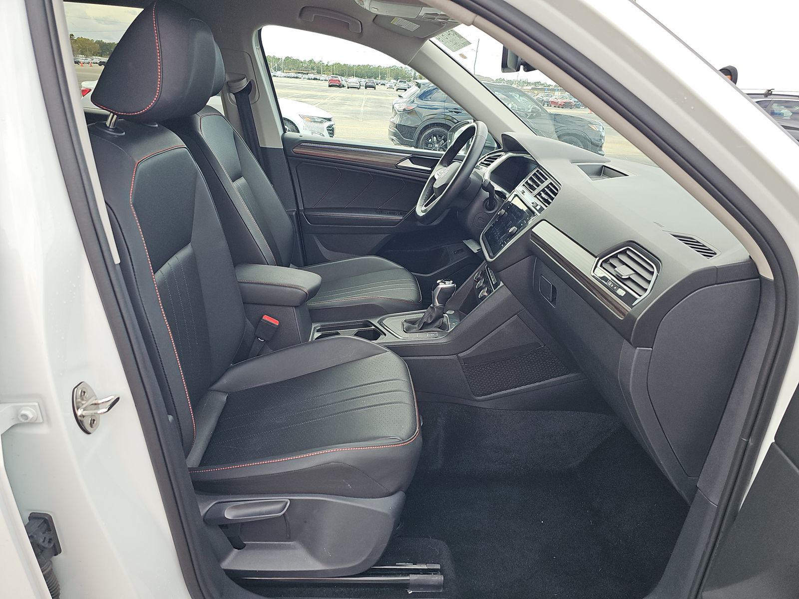 2024 Volkswagen Tiguan 2.0T Wolfsburg Edition FWD