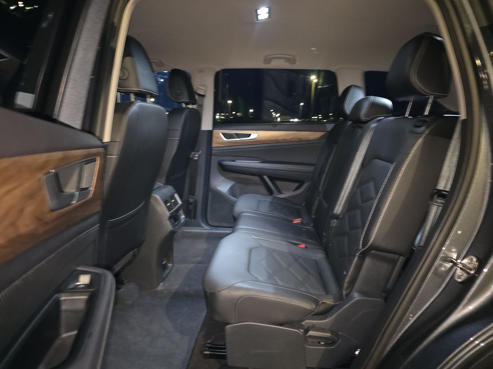 2025 Volkswagen Atlas 2.0T SE AWD