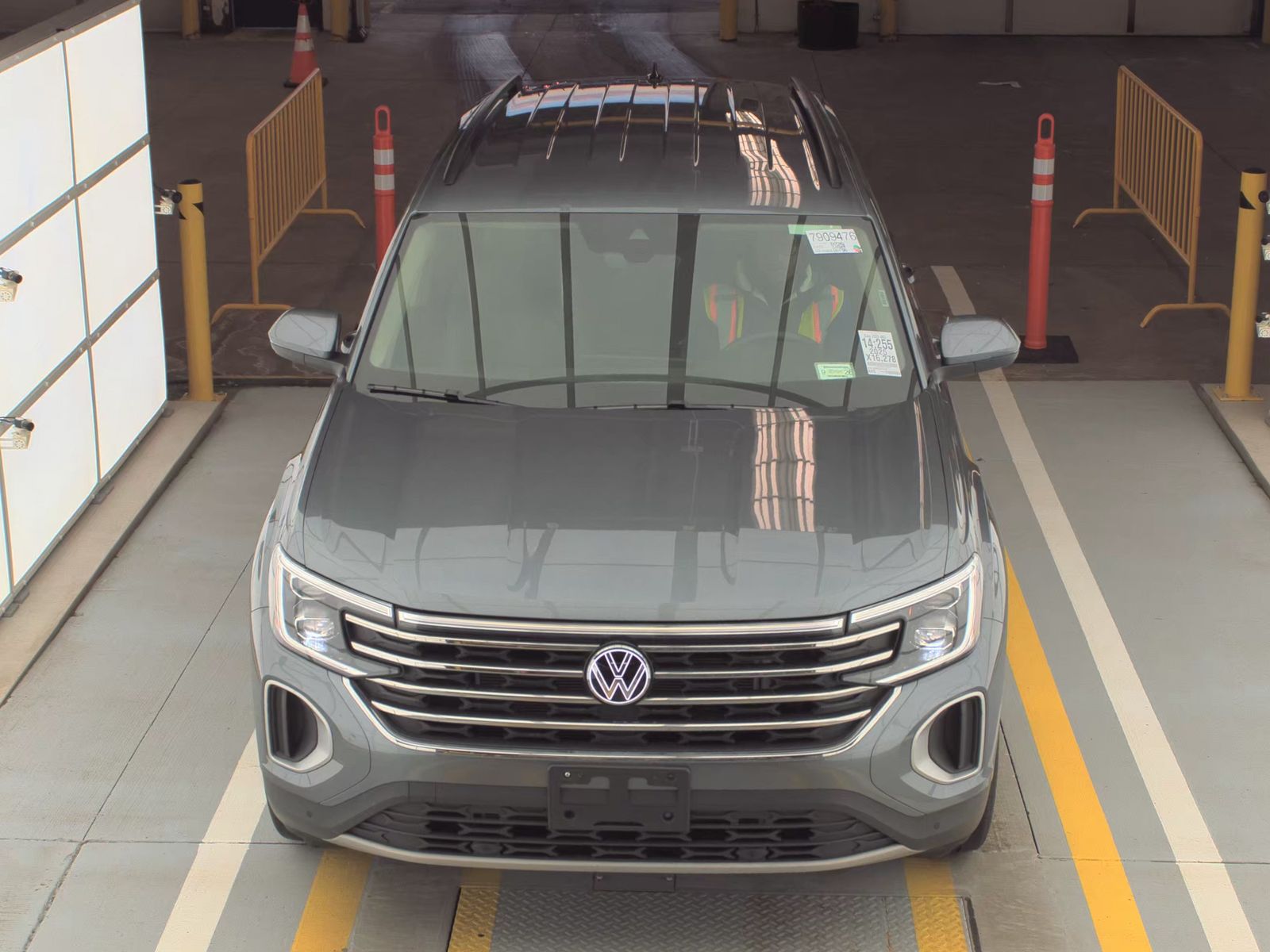 2025 Volkswagen Atlas 2.0T SE AWD