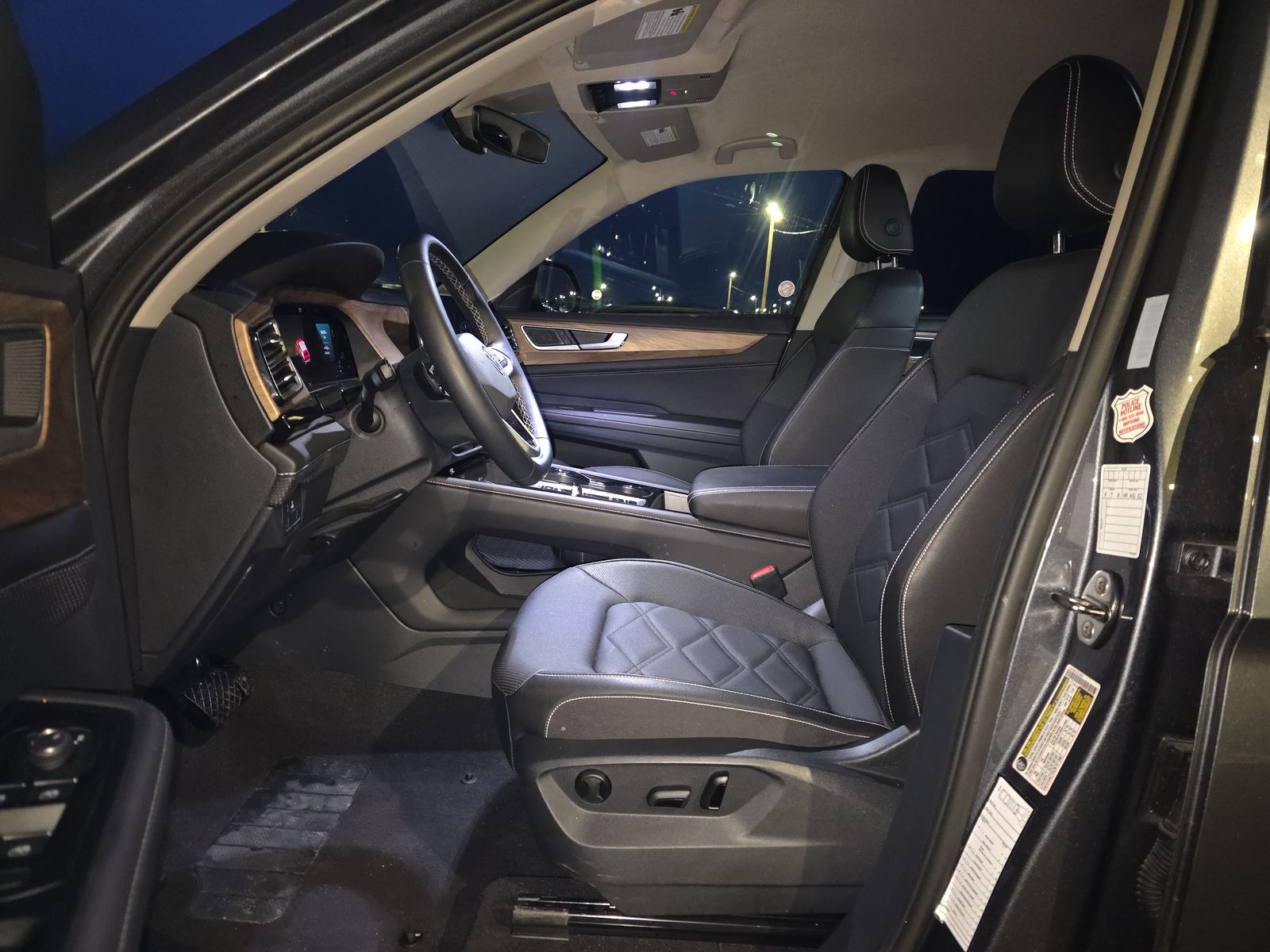 2025 Volkswagen Atlas 2.0T SE AWD