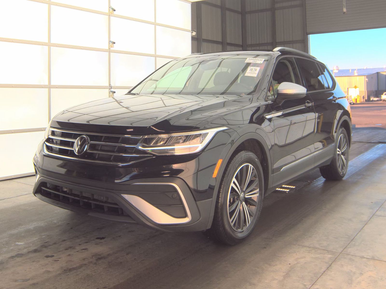 2024 Volkswagen Tiguan 2.0T Wolfsburg Edition FWD