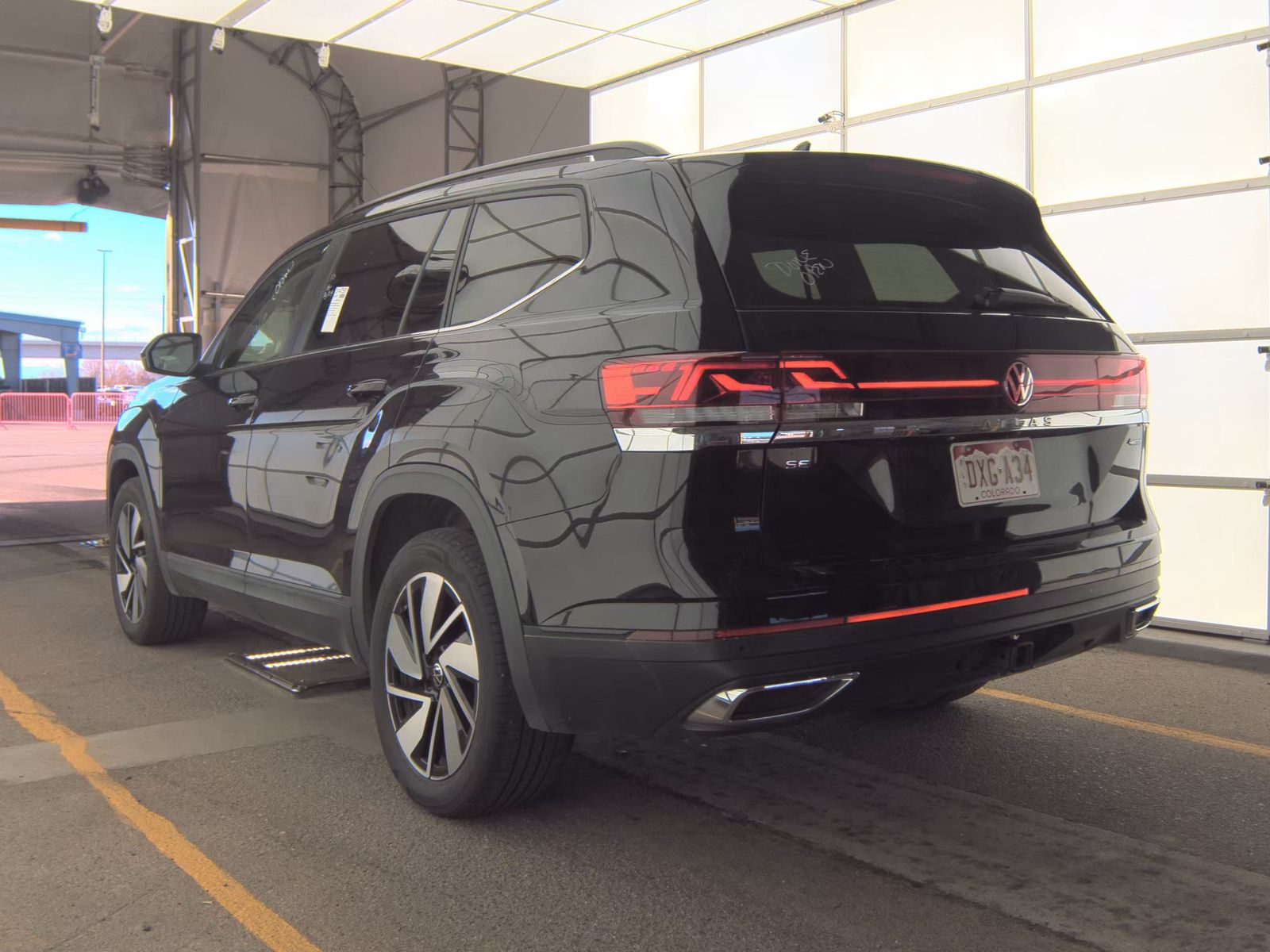 2025 Volkswagen Atlas 2.0T SE AWD