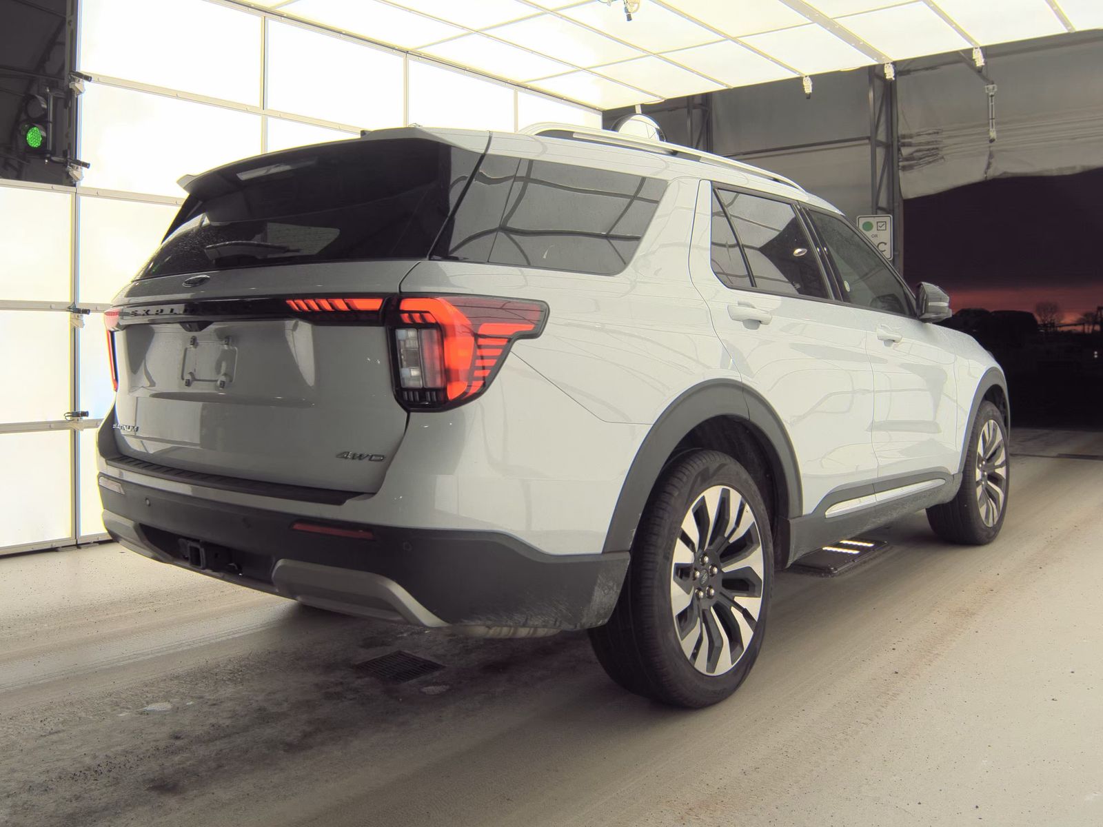 2025 Ford Explorer Platinum AWD