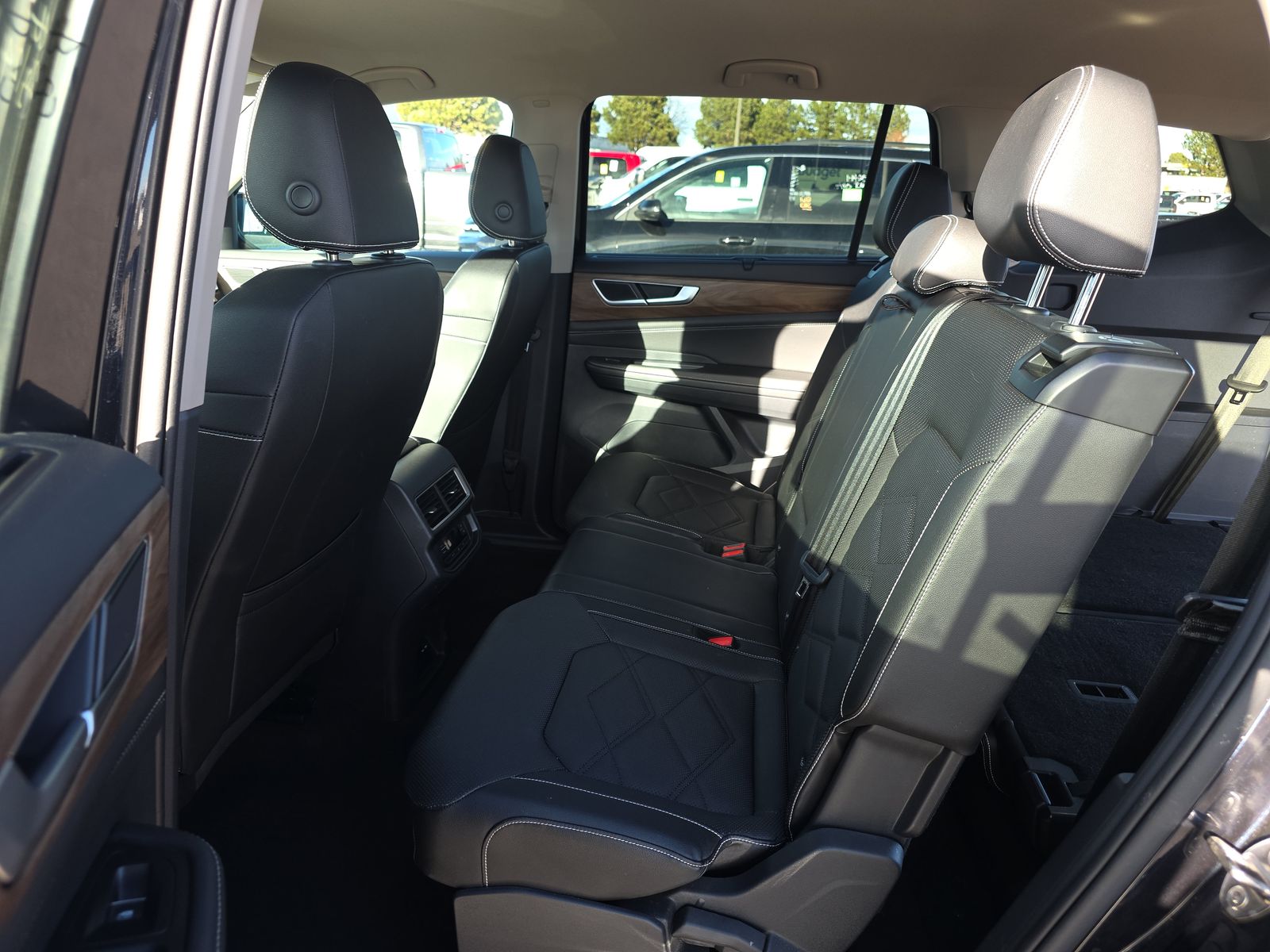 2025 Volkswagen Atlas 2.0T SE AWD