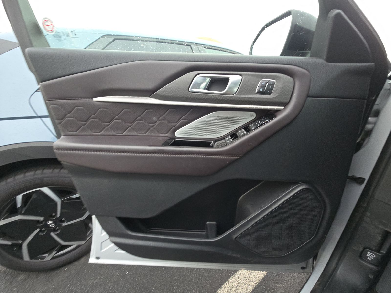 2025 Ford Explorer Platinum AWD