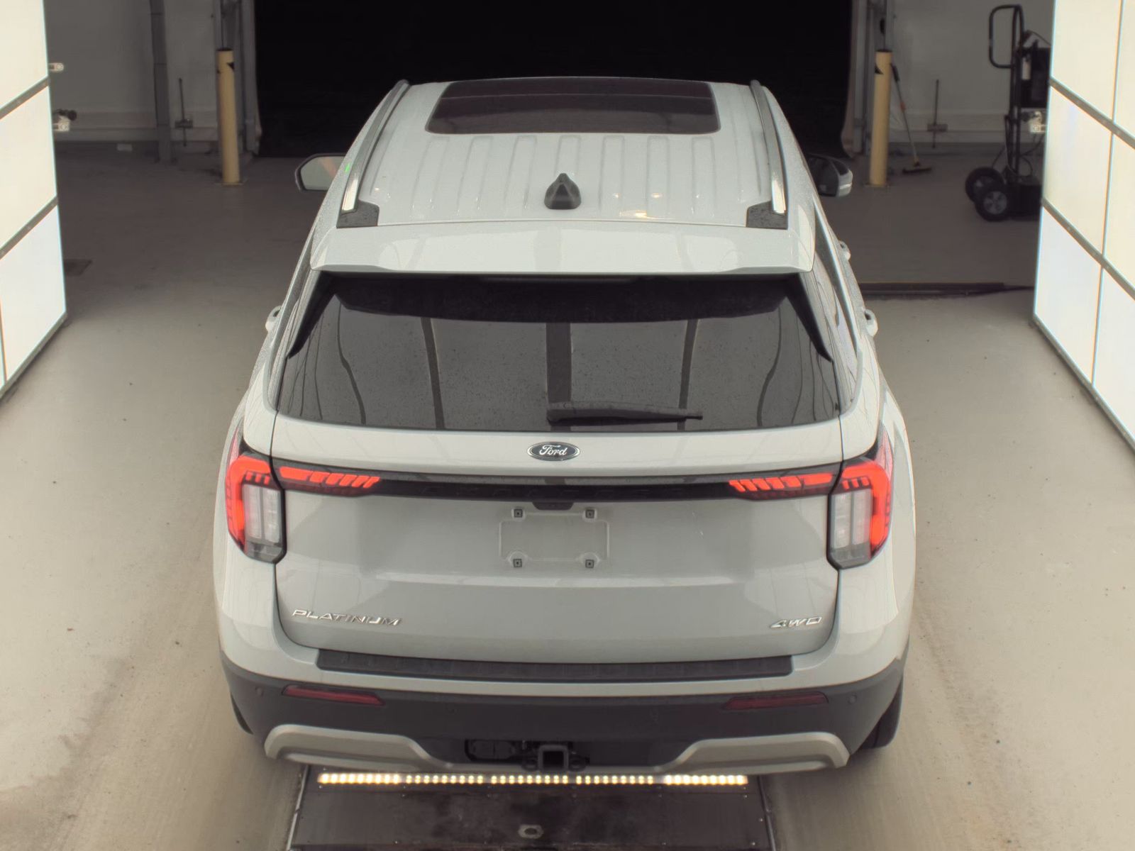 2025 Ford Explorer Platinum AWD