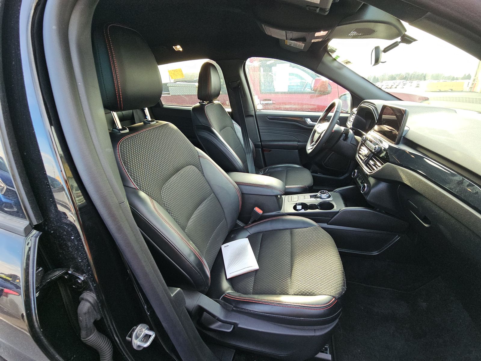 2025 Ford Escape ST-Line AWD