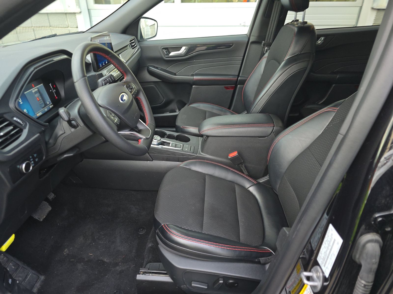 2025 Ford Escape ST-Line AWD