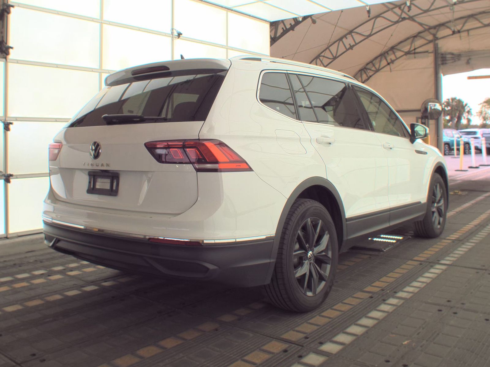 2024 Volkswagen Tiguan 2.0T SE FWD