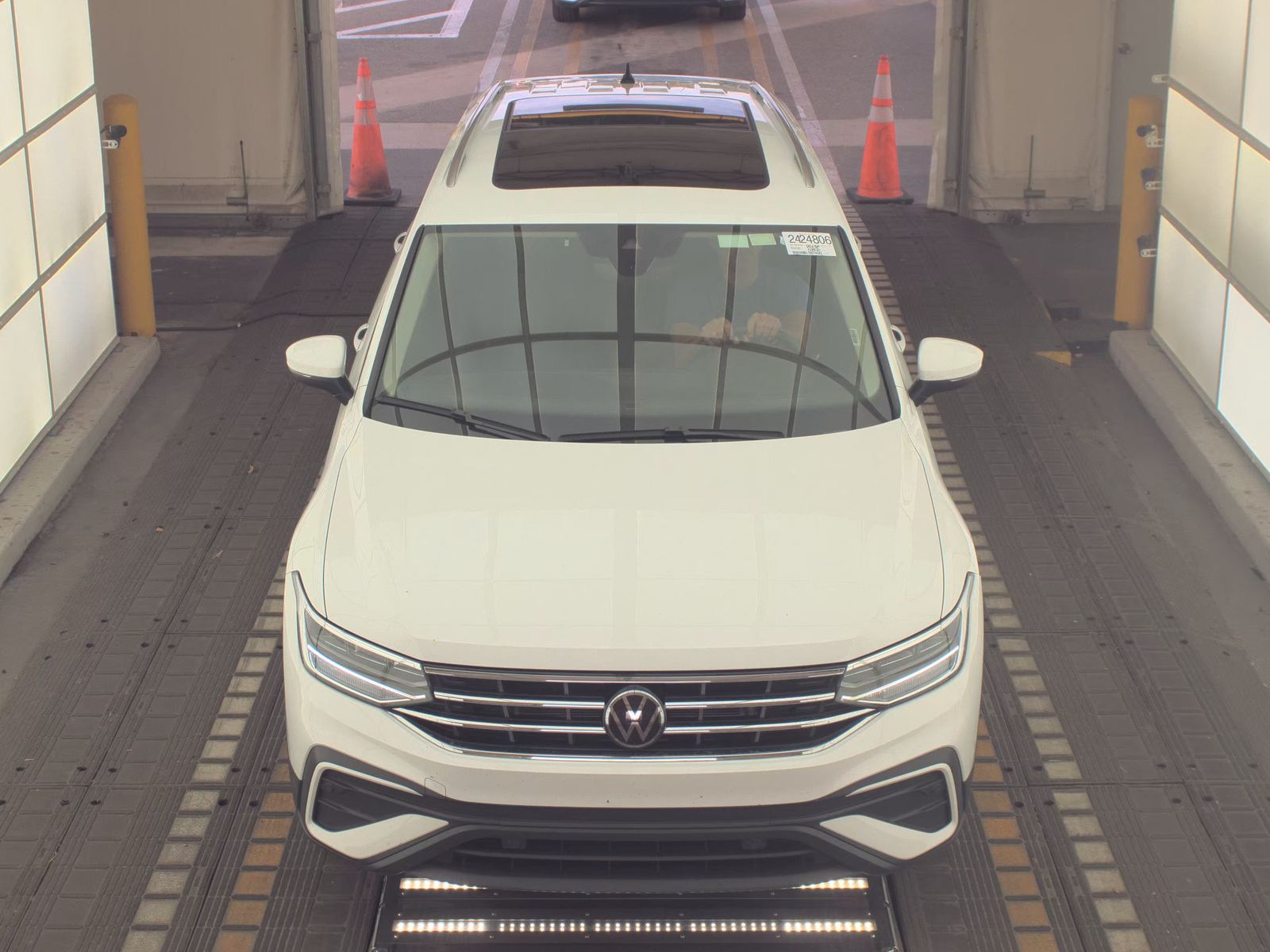 2024 Volkswagen Tiguan 2.0T SE FWD