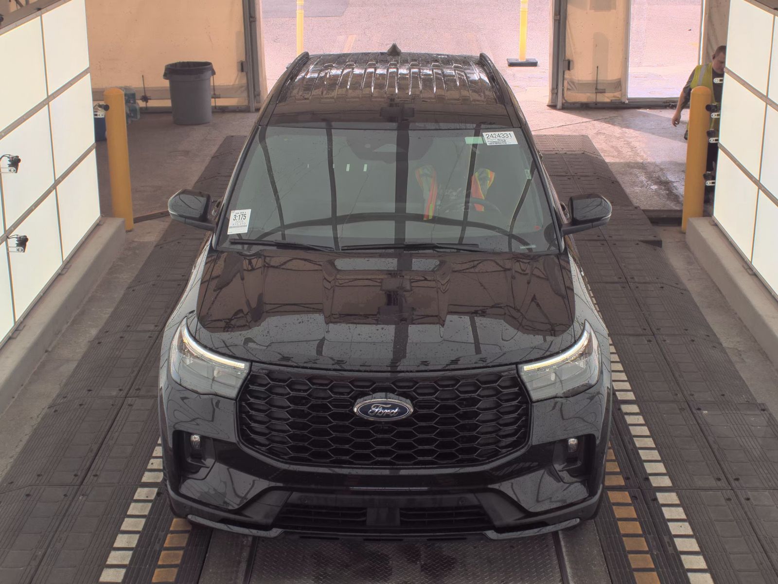 2025 Ford Explorer ST-Line AWD