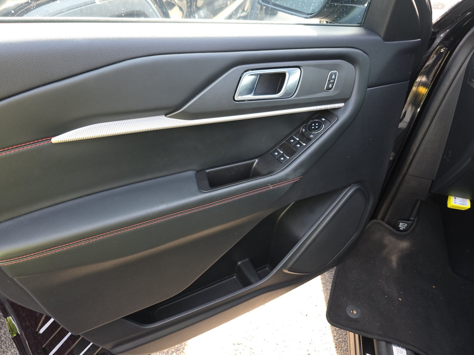 2025 Ford Explorer ST-Line AWD