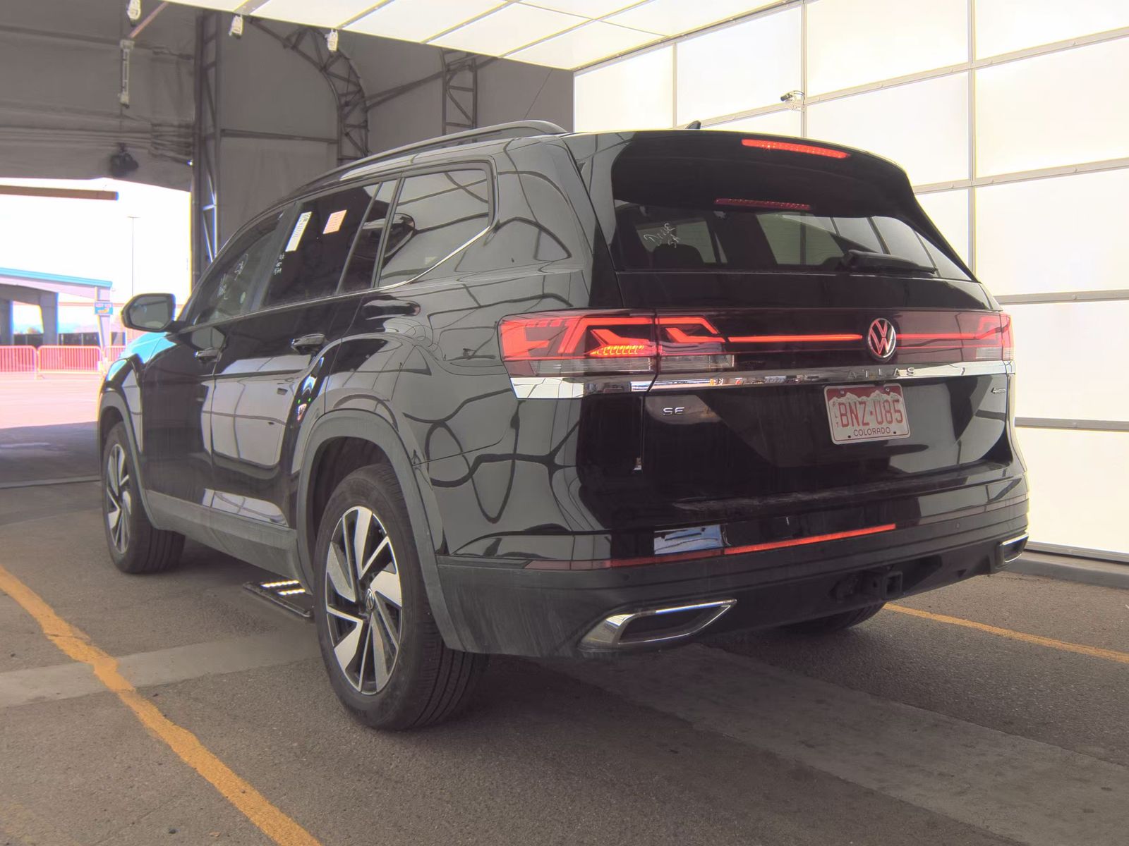 2025 Volkswagen Atlas 2.0T SE AWD
