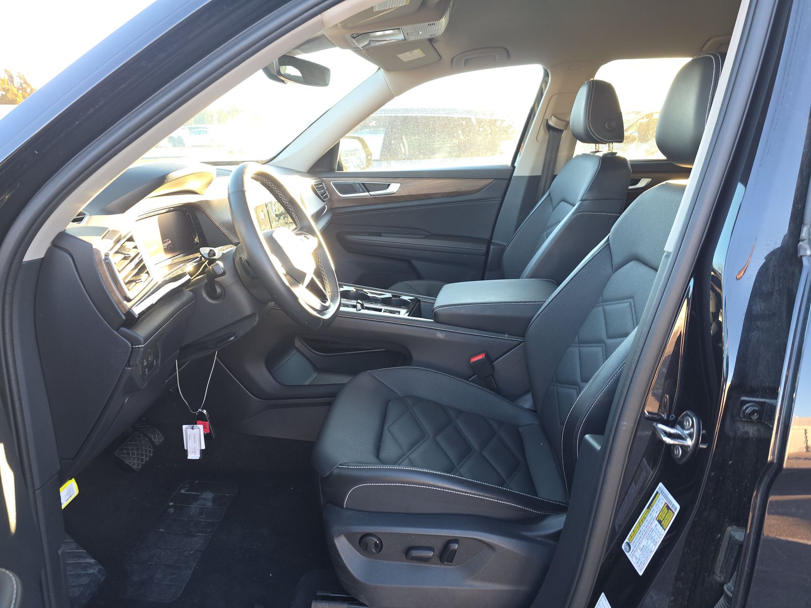 2025 Volkswagen Atlas 2.0T SE AWD