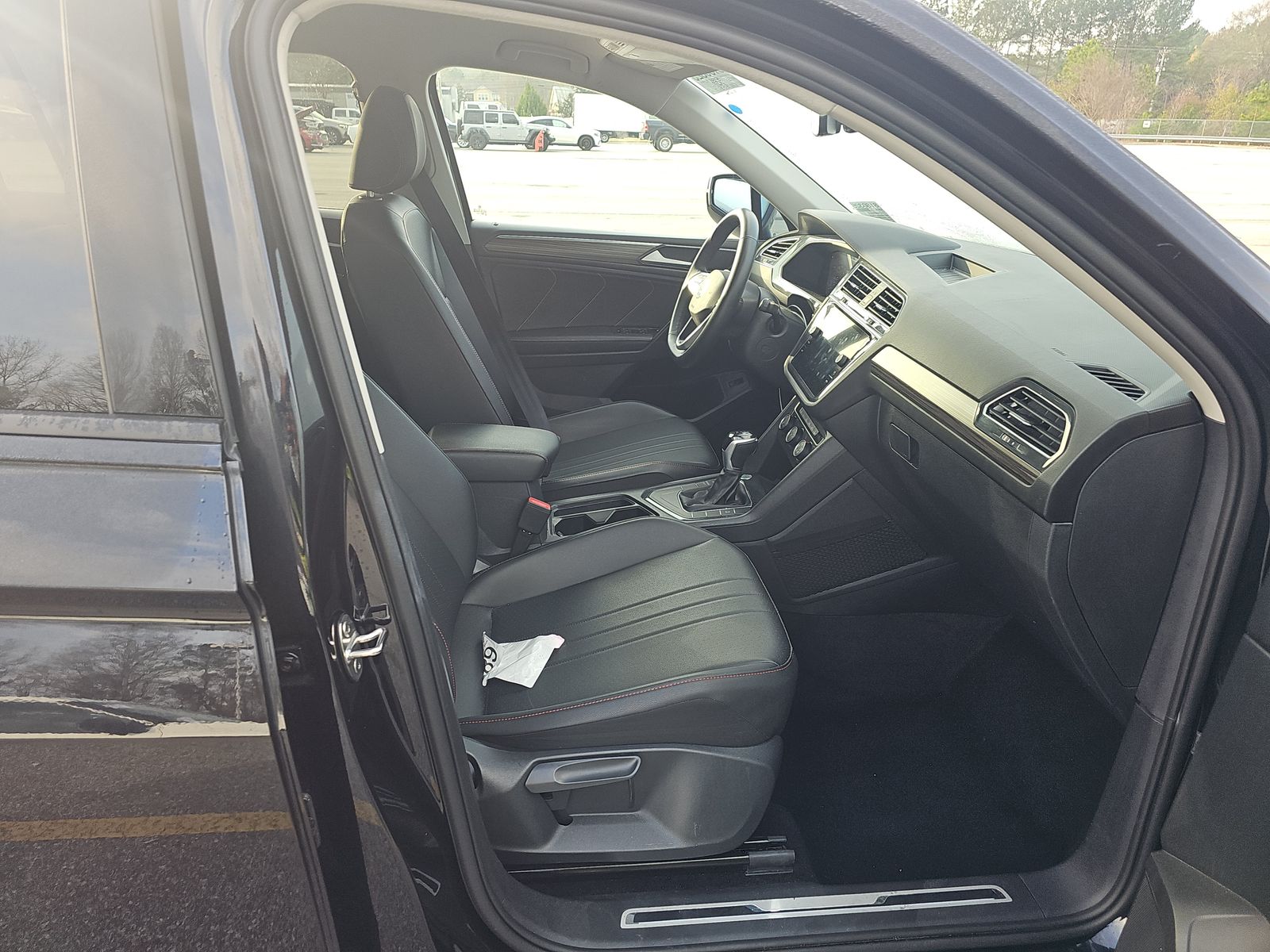 2024 Volkswagen Tiguan 2.0T Wolfsburg Edition FWD