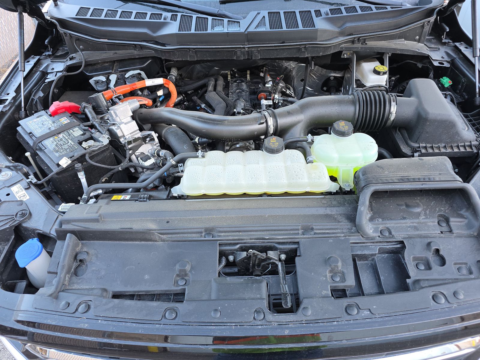 2025 Ford F-150 Hybrid XLT AWD