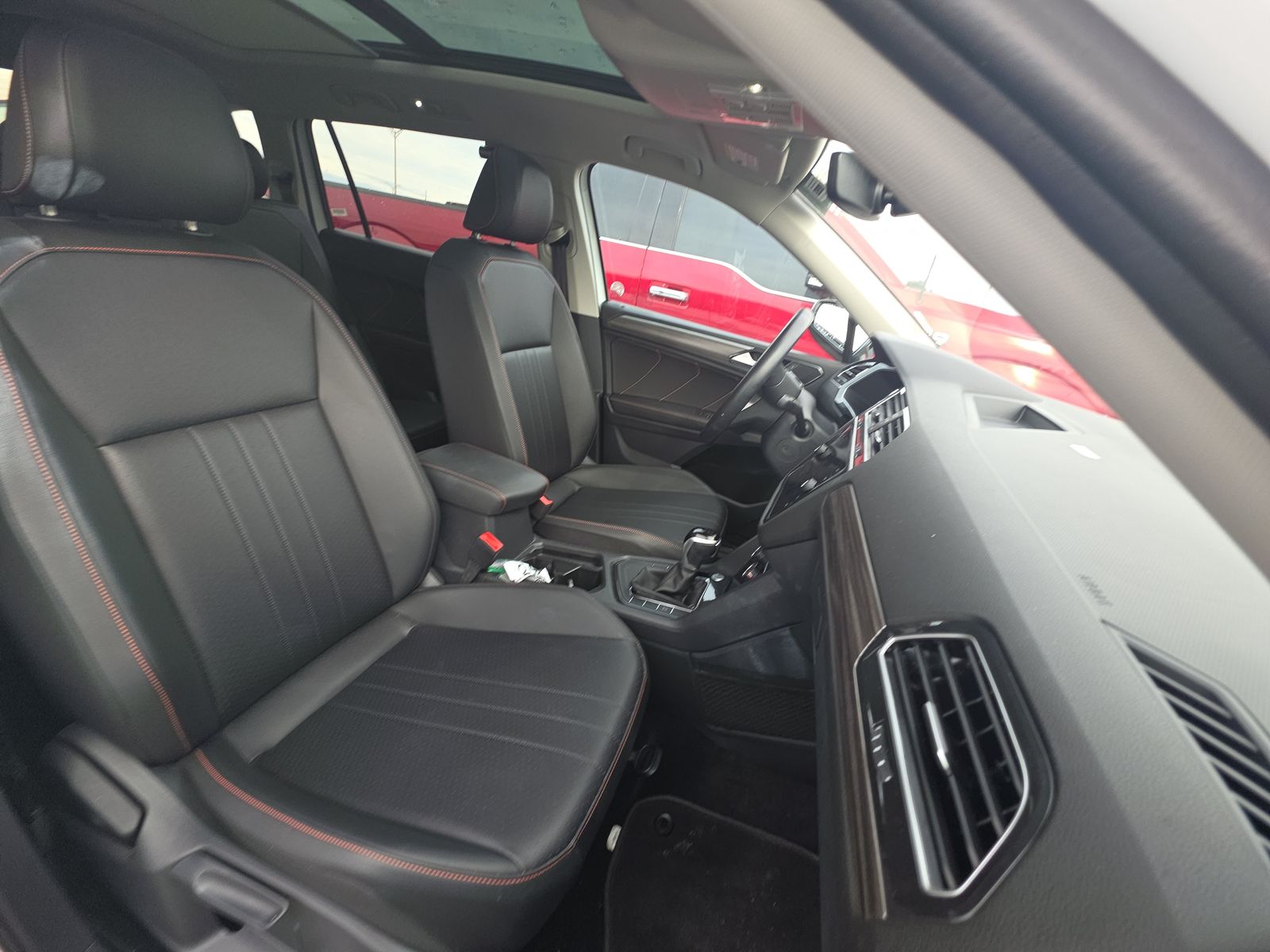 2024 Volkswagen Tiguan 2.0T Wolfsburg Edition FWD