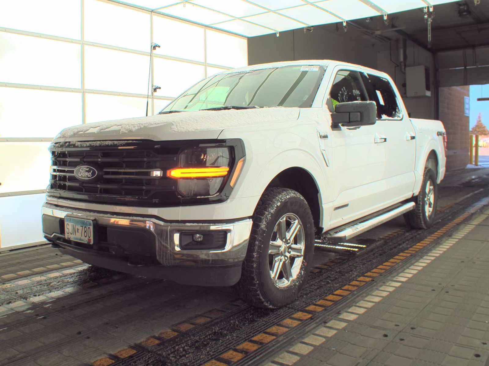2025 Ford F-150 Hybrid XLT AWD