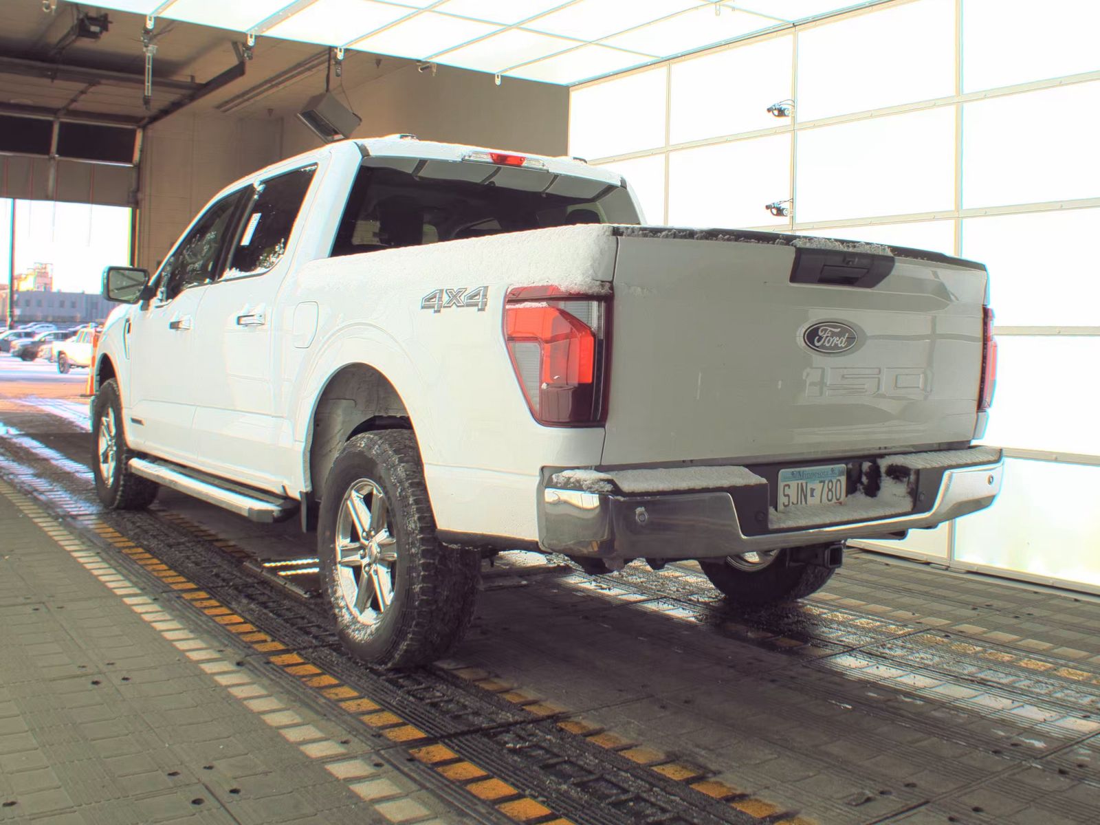 2025 Ford F-150 Hybrid XLT AWD
