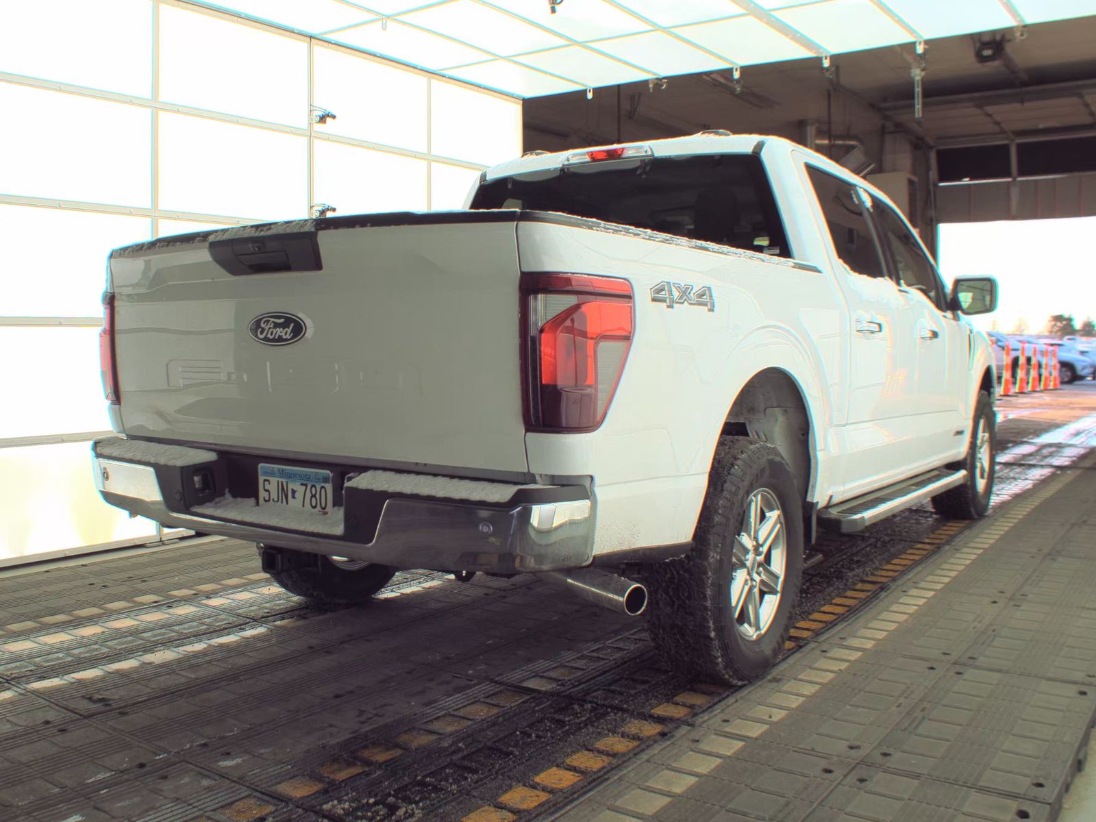 2025 Ford F-150 Hybrid XLT AWD