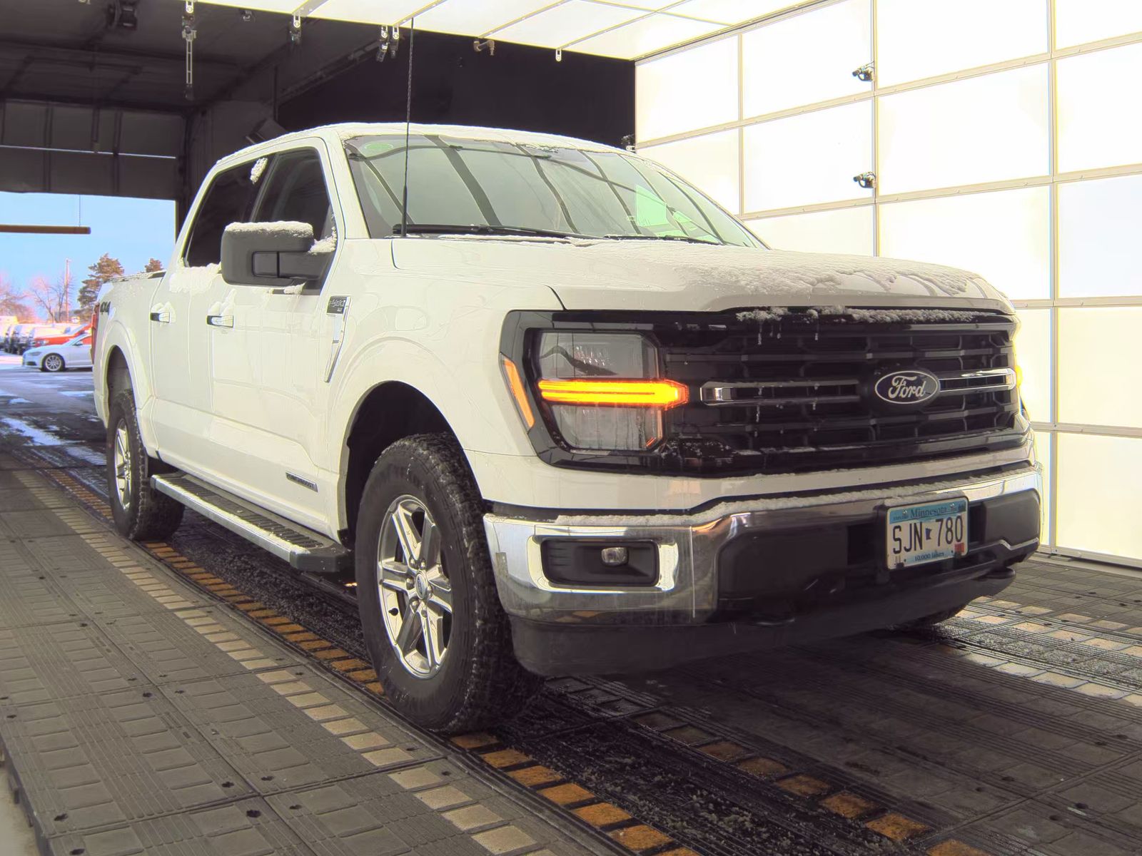 2025 Ford F-150 Hybrid XLT AWD