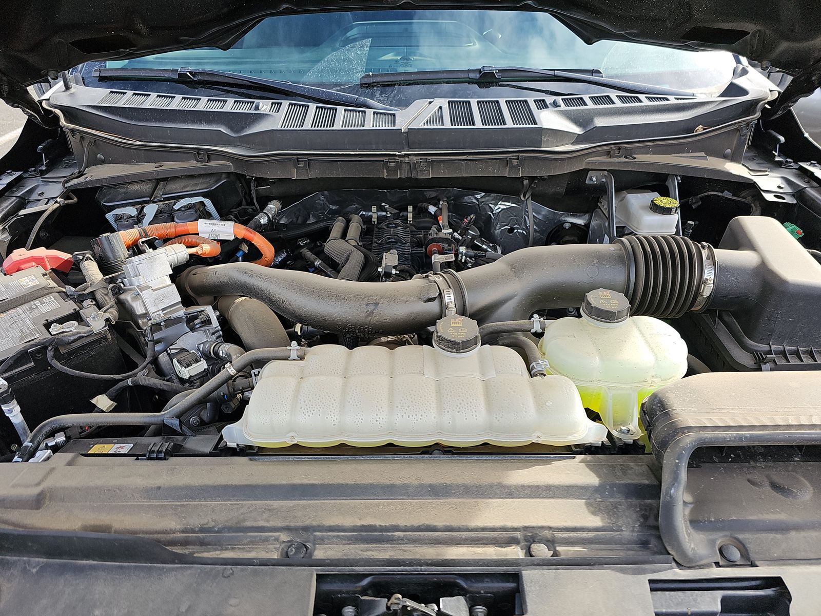 2025 Ford F-150 Hybrid XLT AWD