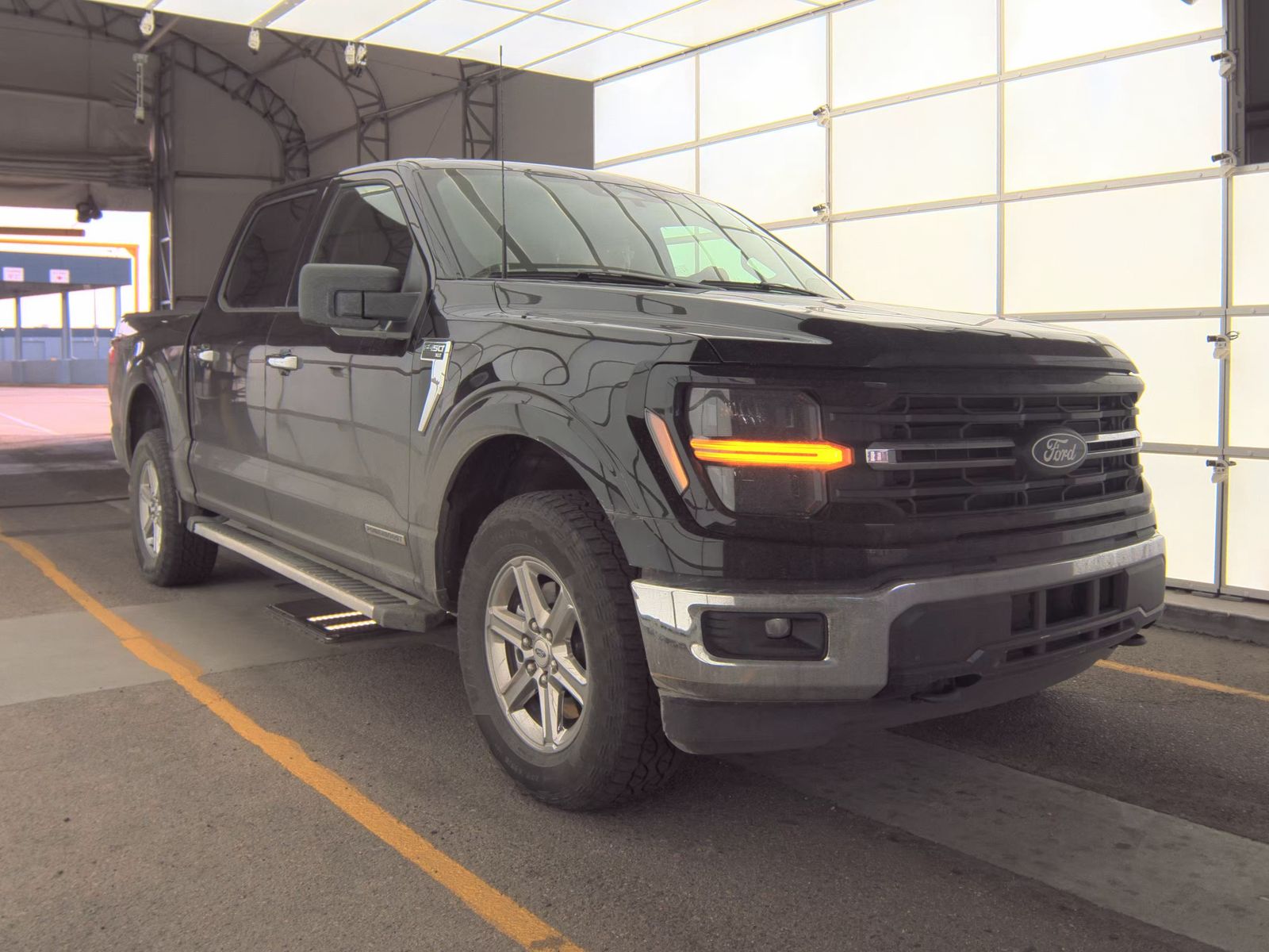 2025 Ford F-150 Hybrid XLT AWD