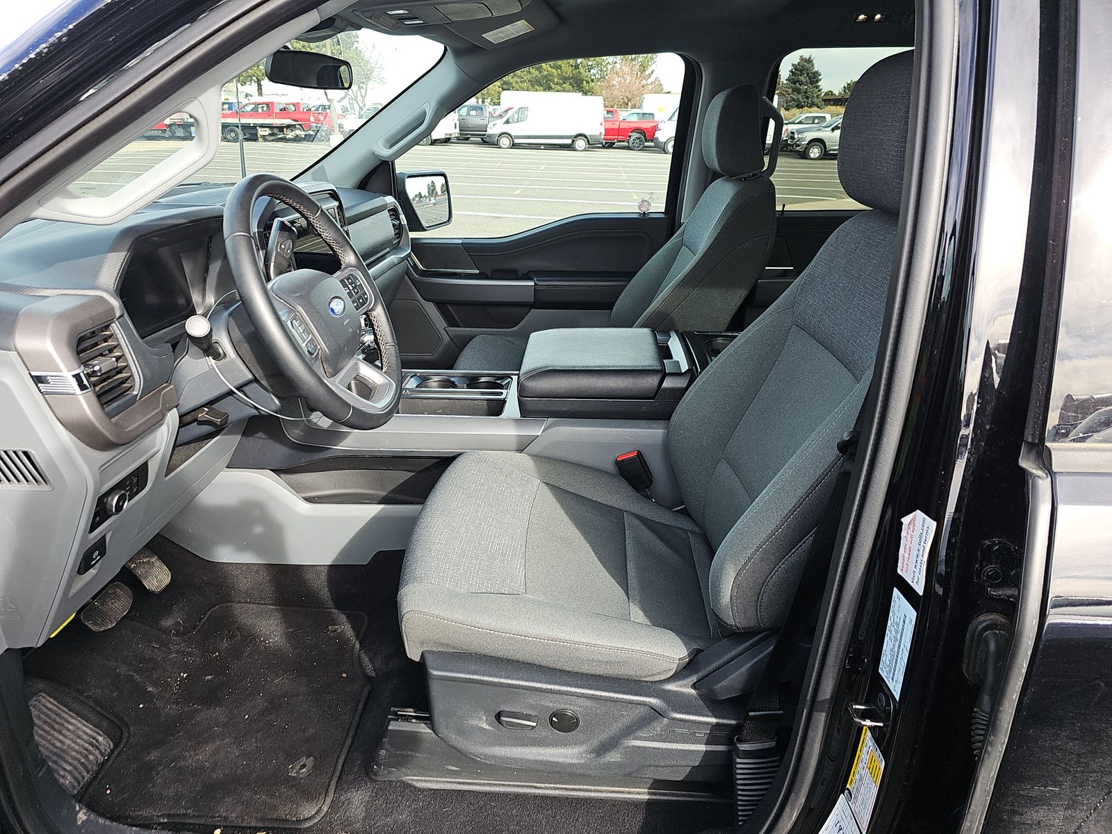 2025 Ford F-150 Hybrid XLT AWD